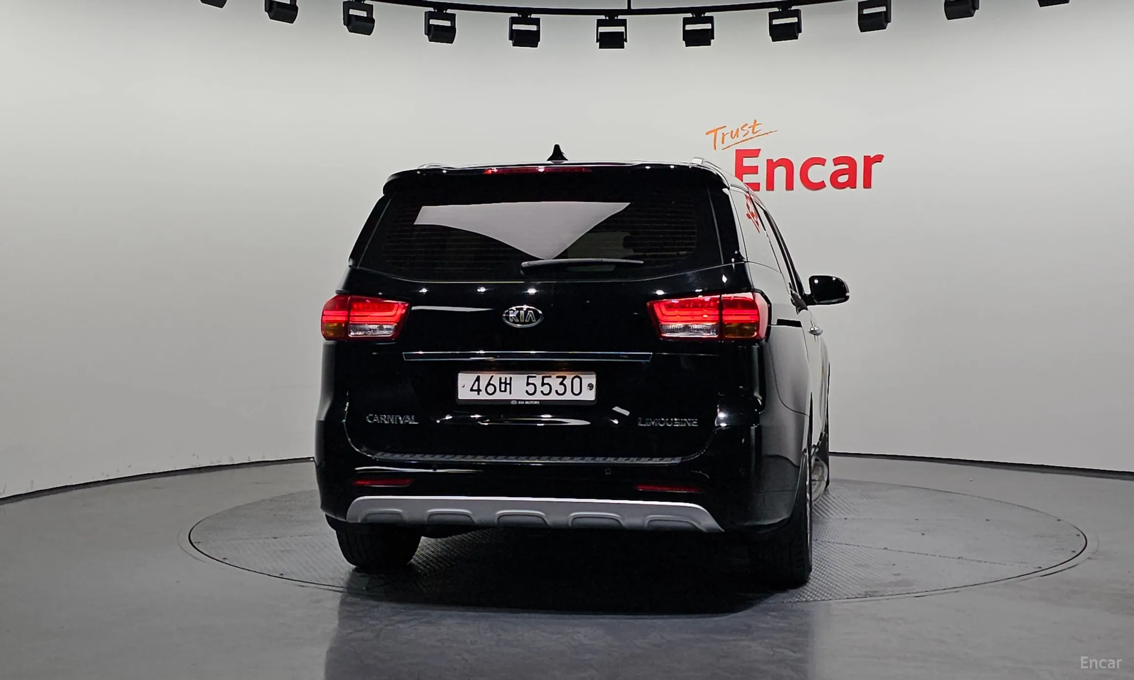 Kia Carnival превью 4