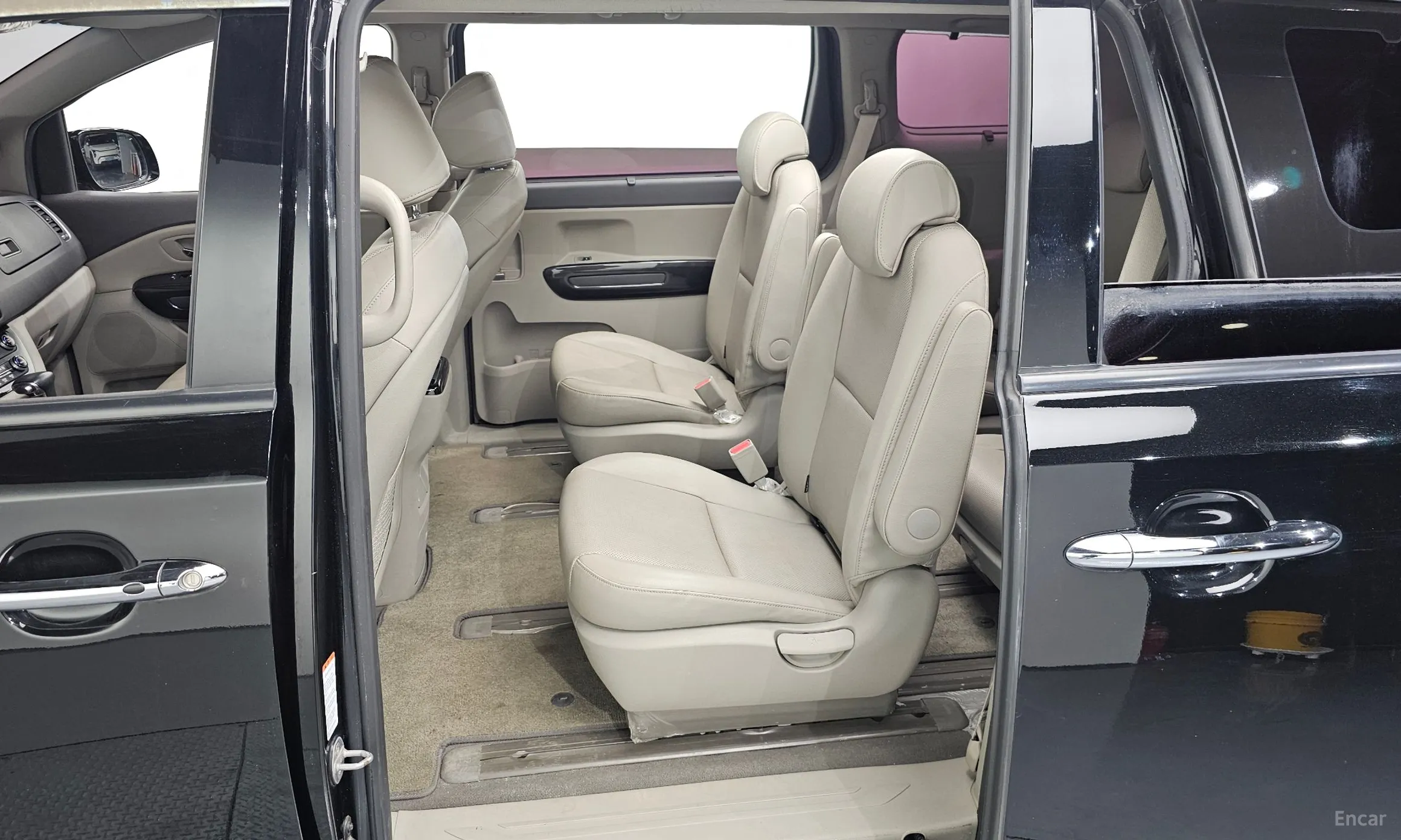 Kia Carnival превью 11