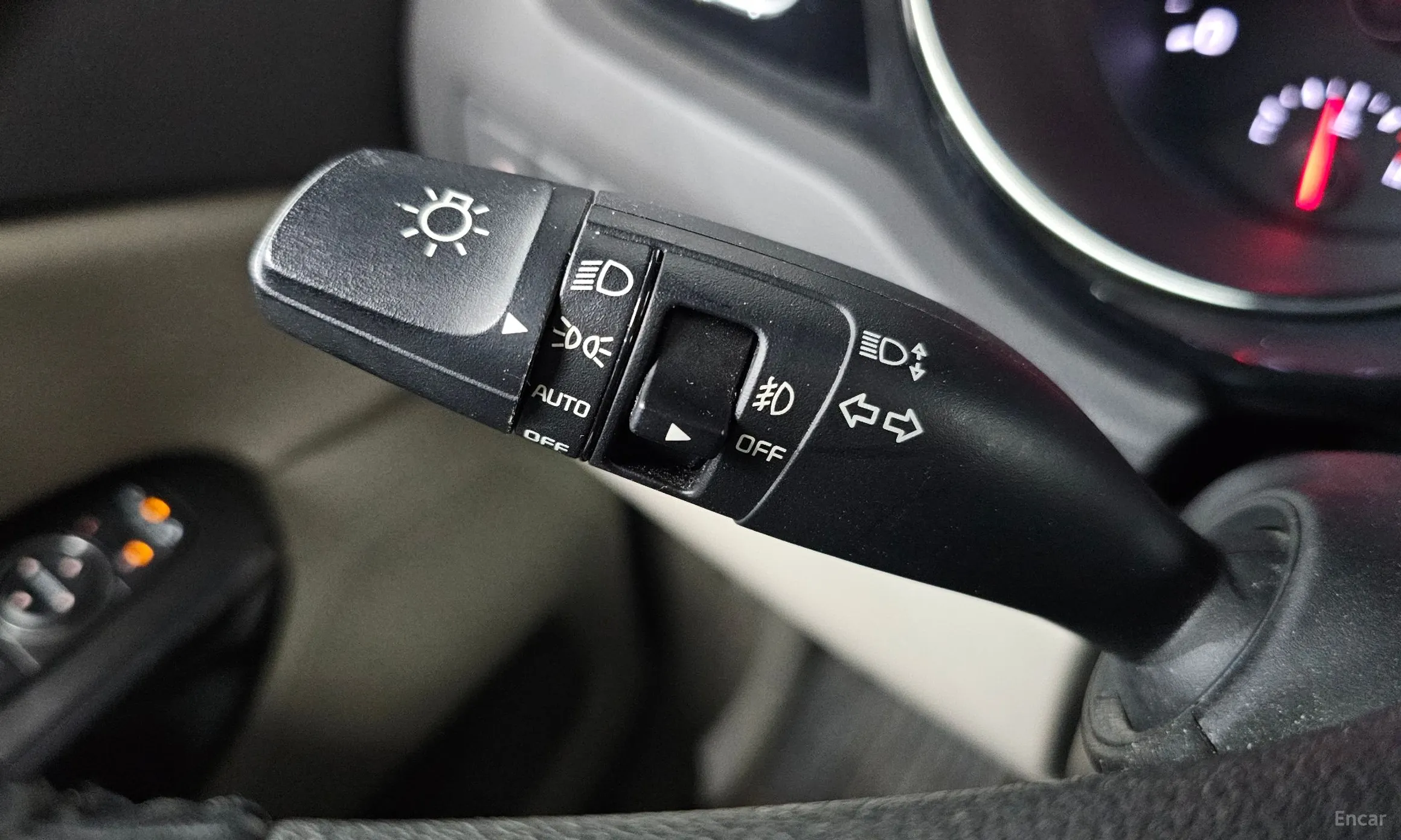 Kia Carnival превью 14
