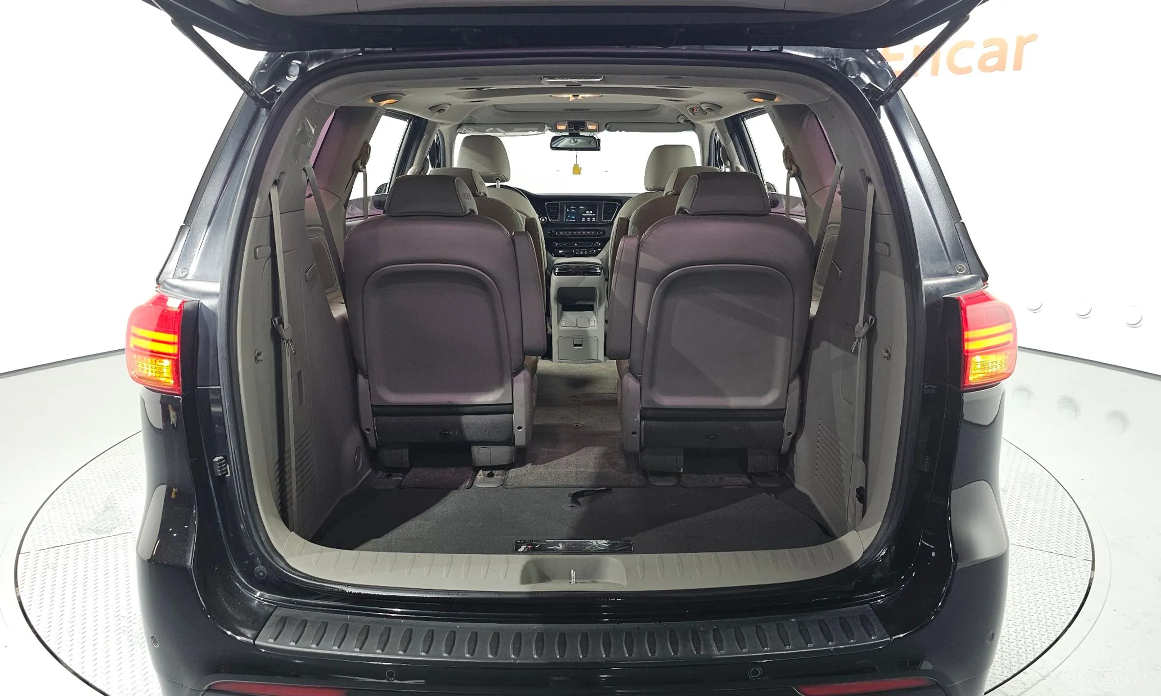 Kia Carnival превью 20