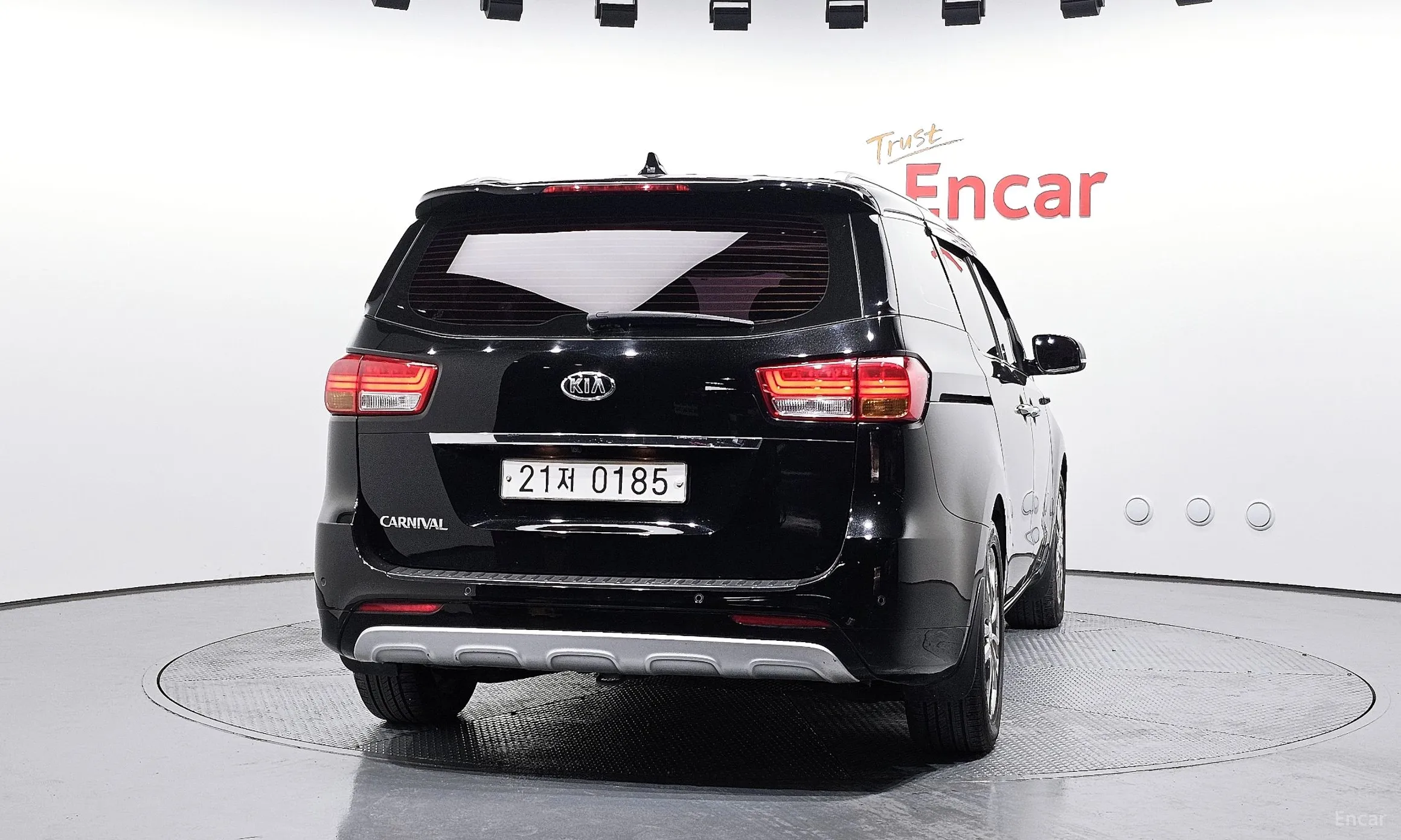 Kia Carnival превью 4