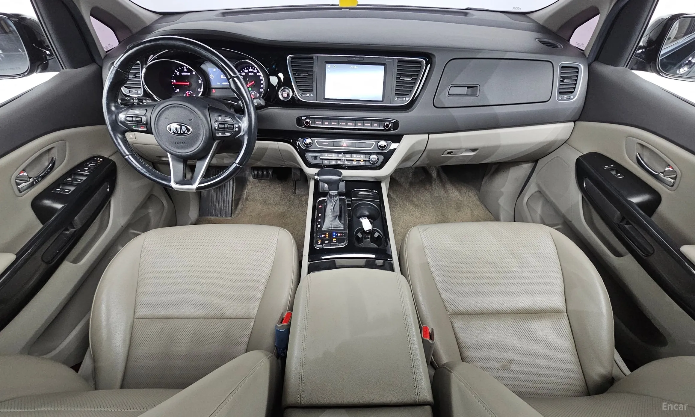 Kia Carnival превью 7