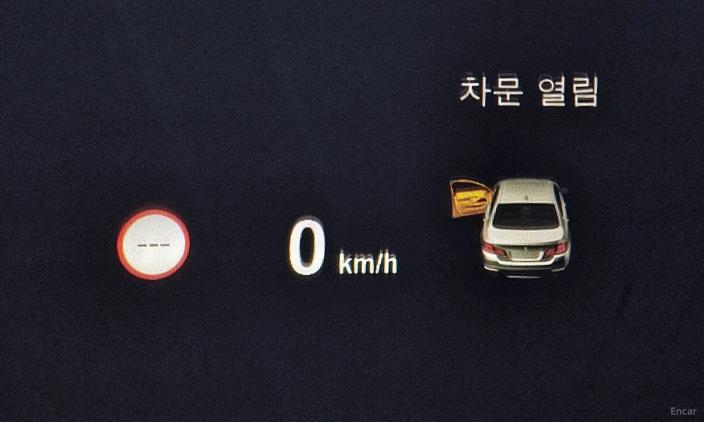 BMW 5 Series (F10) превью 19