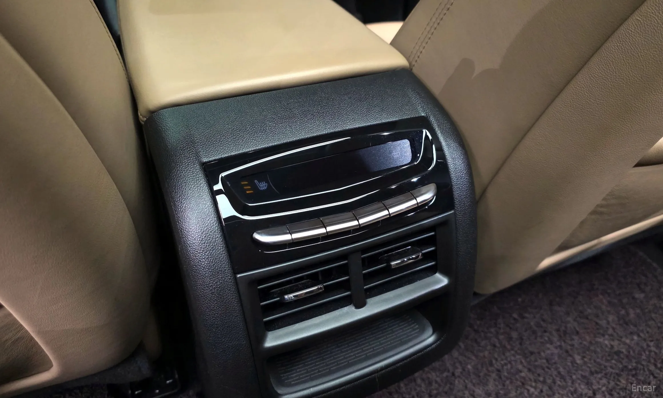 Cadillac XT5 превью 19