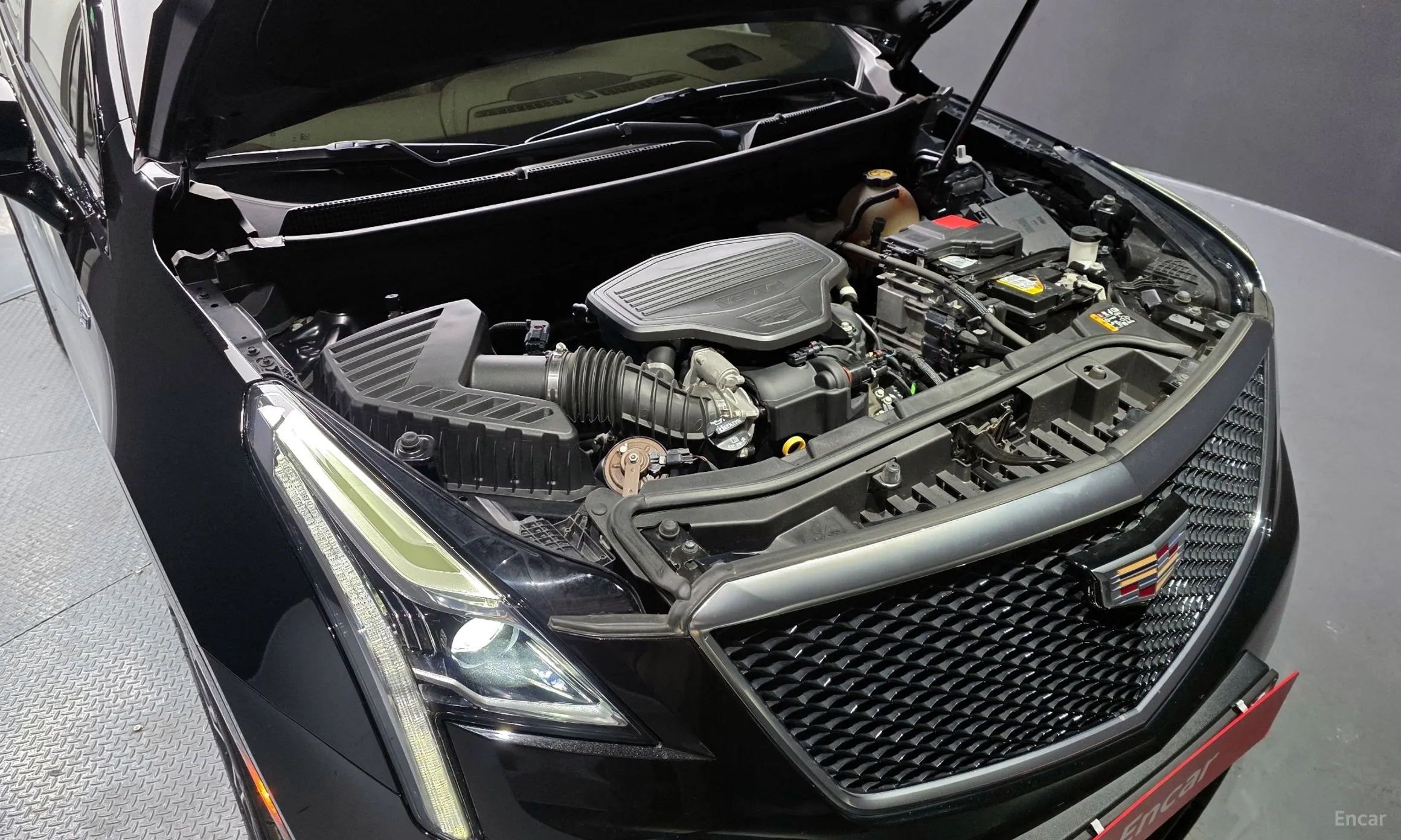 Cadillac XT5 превью 6