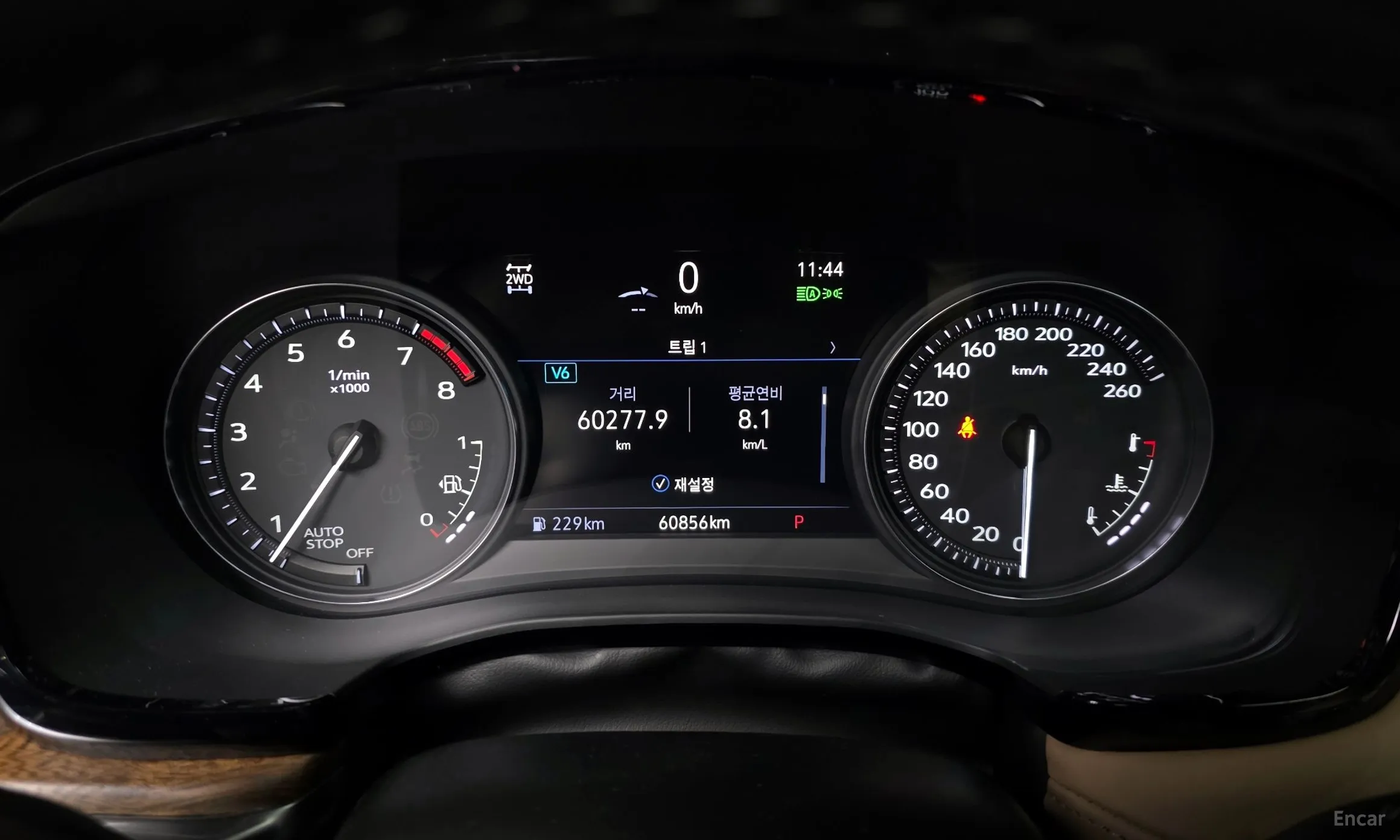 Cadillac XT5 превью 8
