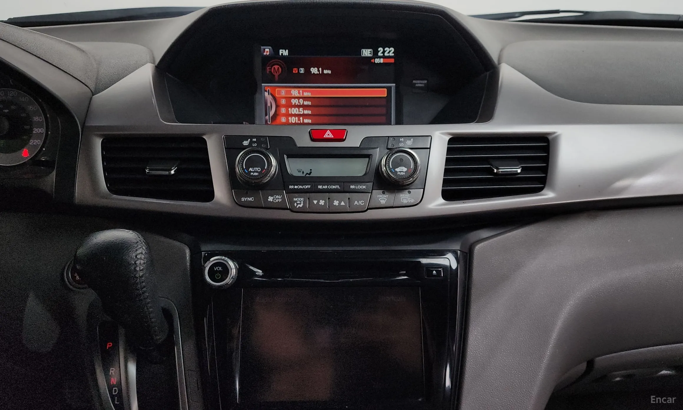Honda Odyssey превью 15