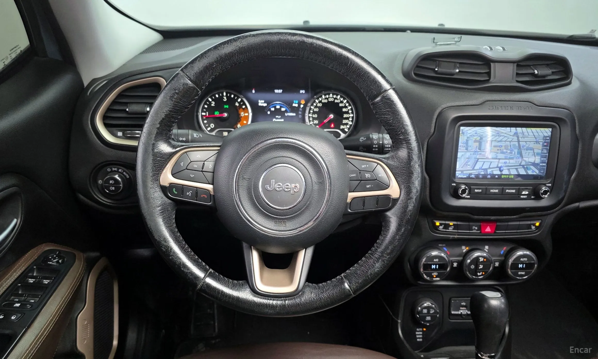 Jeep Renegade превью 13