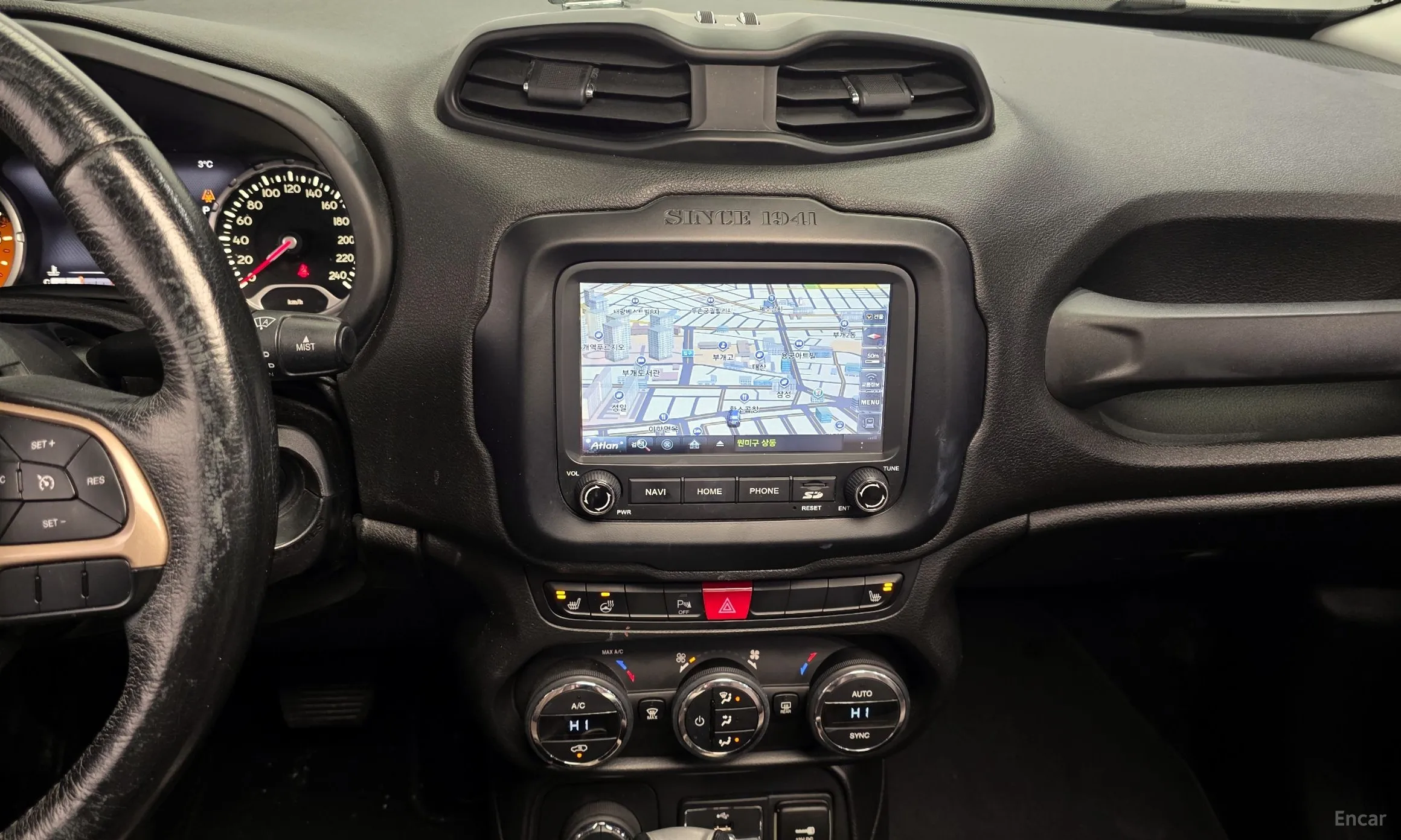 Jeep Renegade превью 14