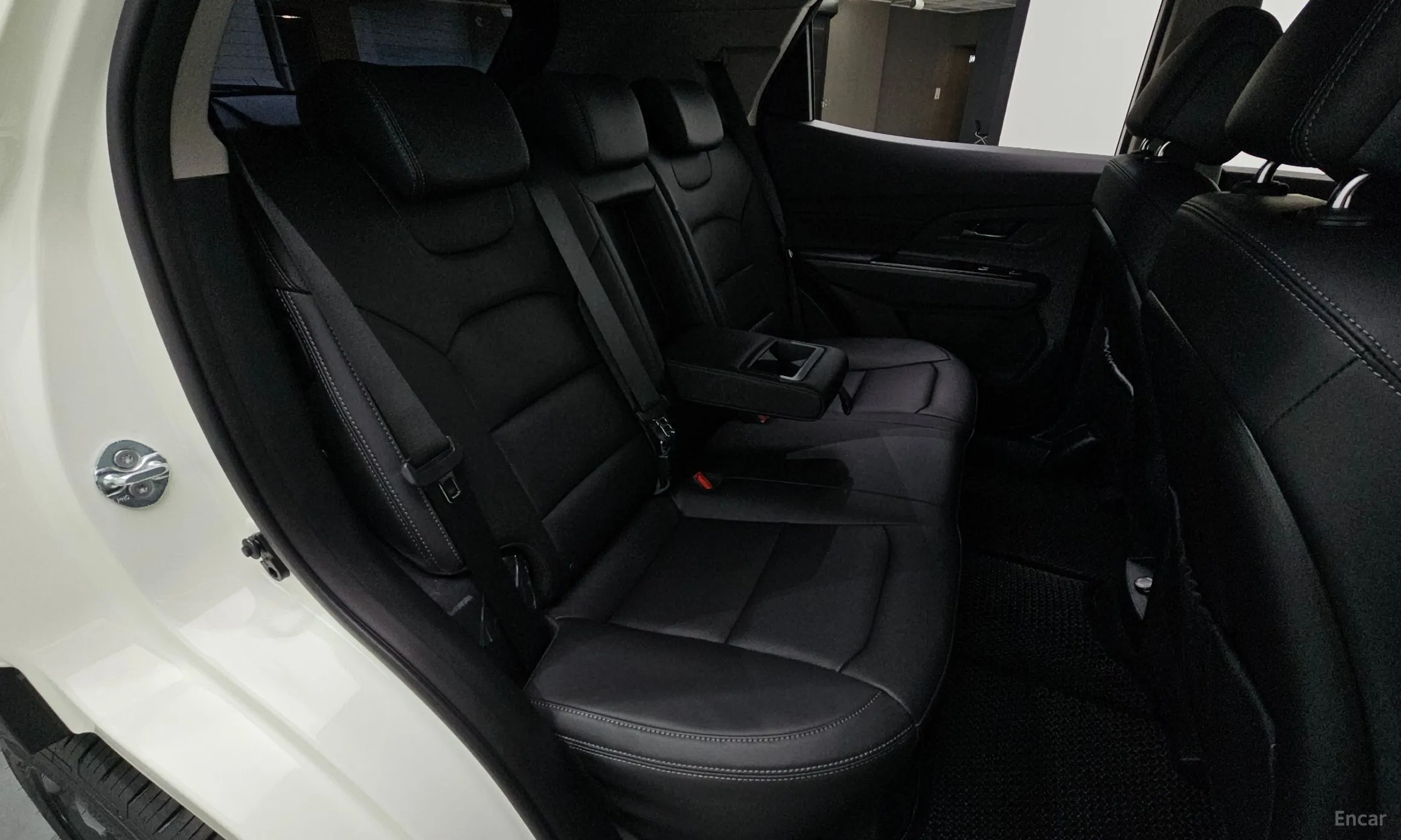 KG Mobility (SsangYong) Beautiful Korando превью 13