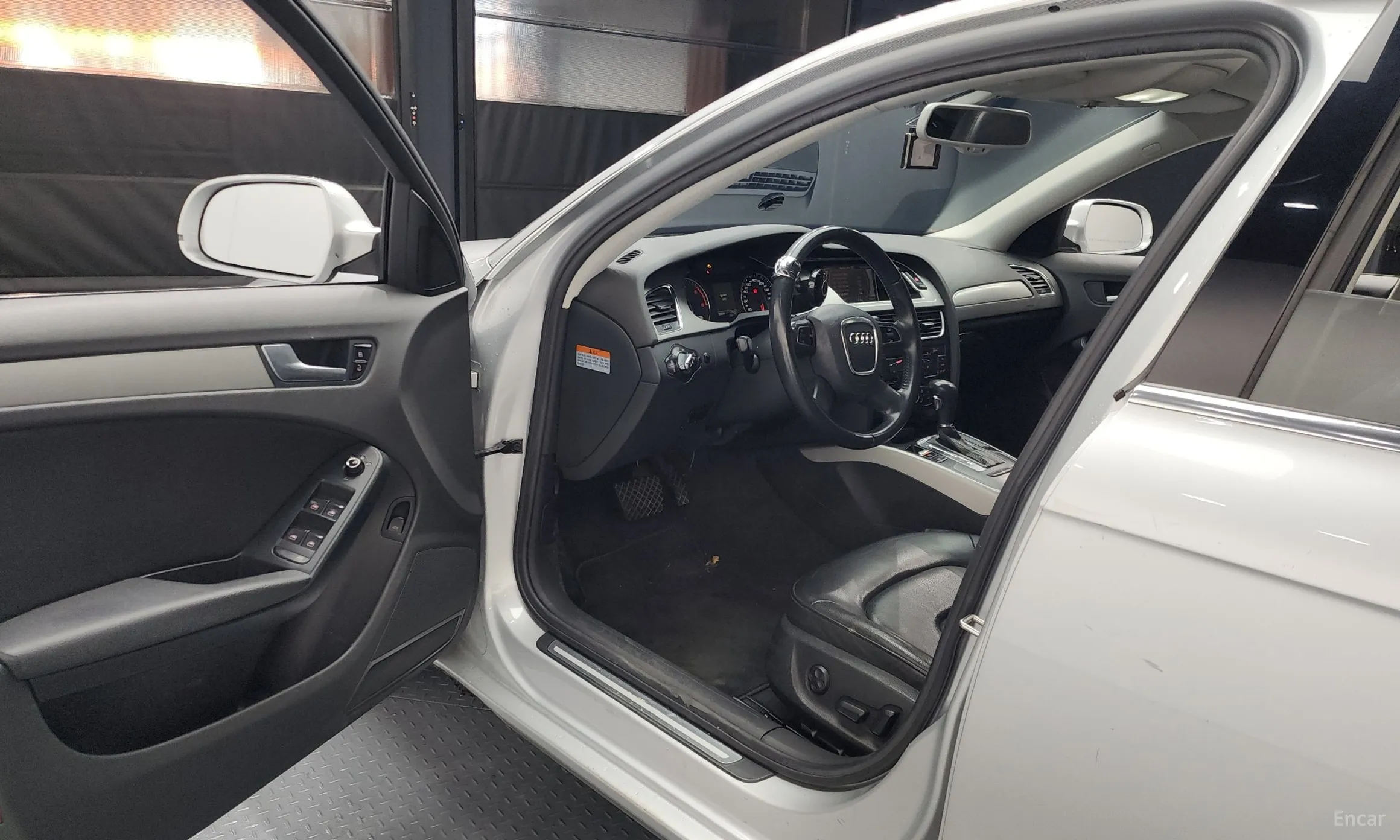 Audi New A4 превью 10