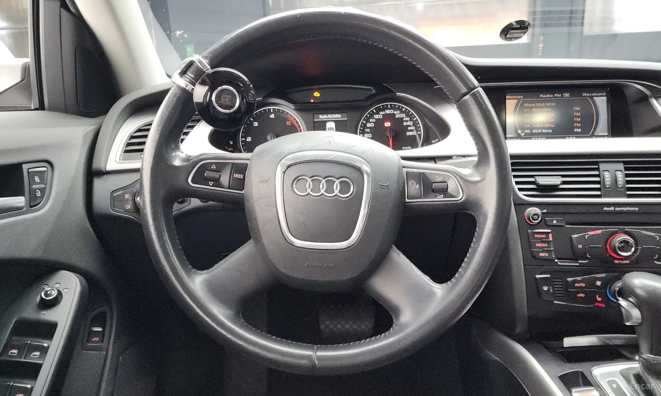 Audi New A4 превью 13