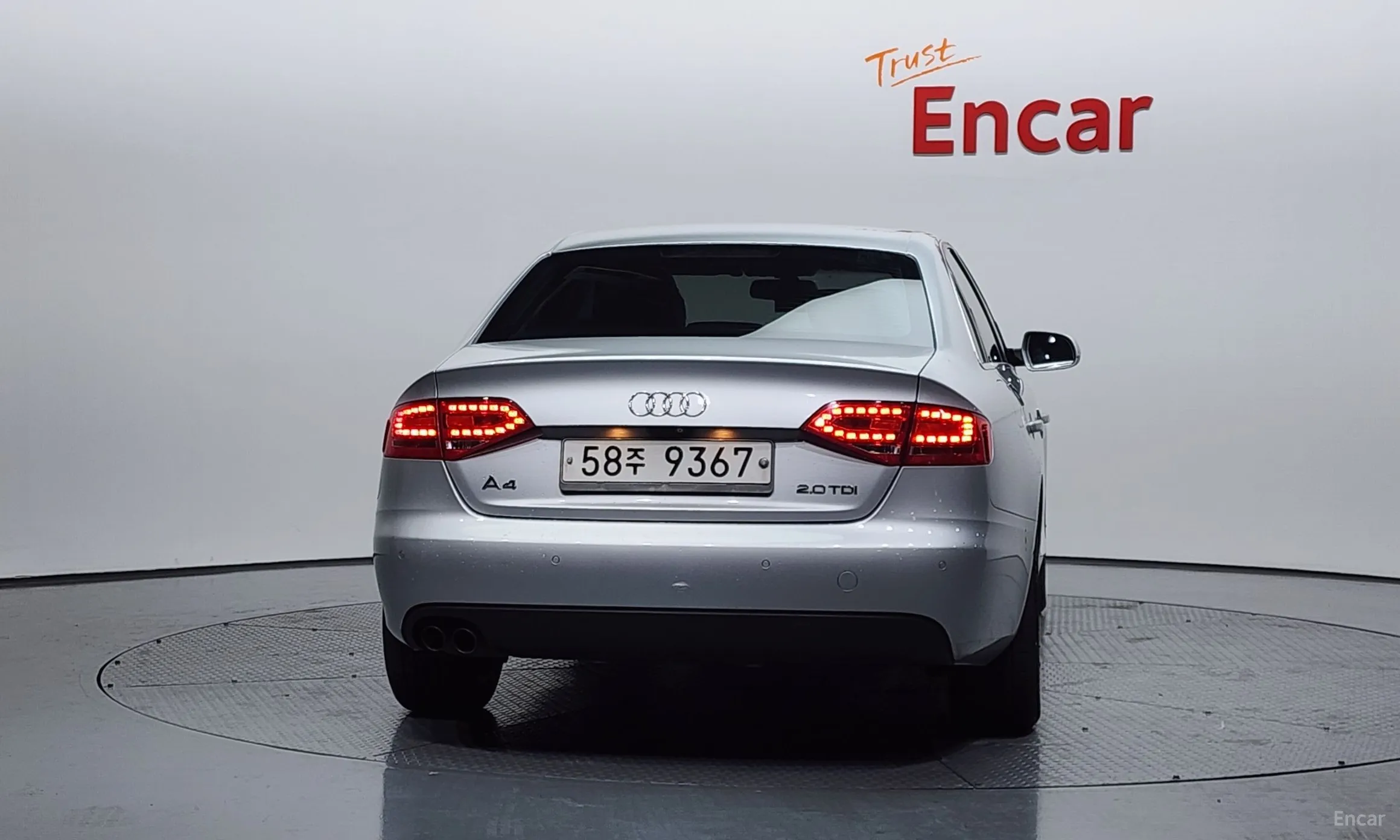 Audi New A4 превью 4