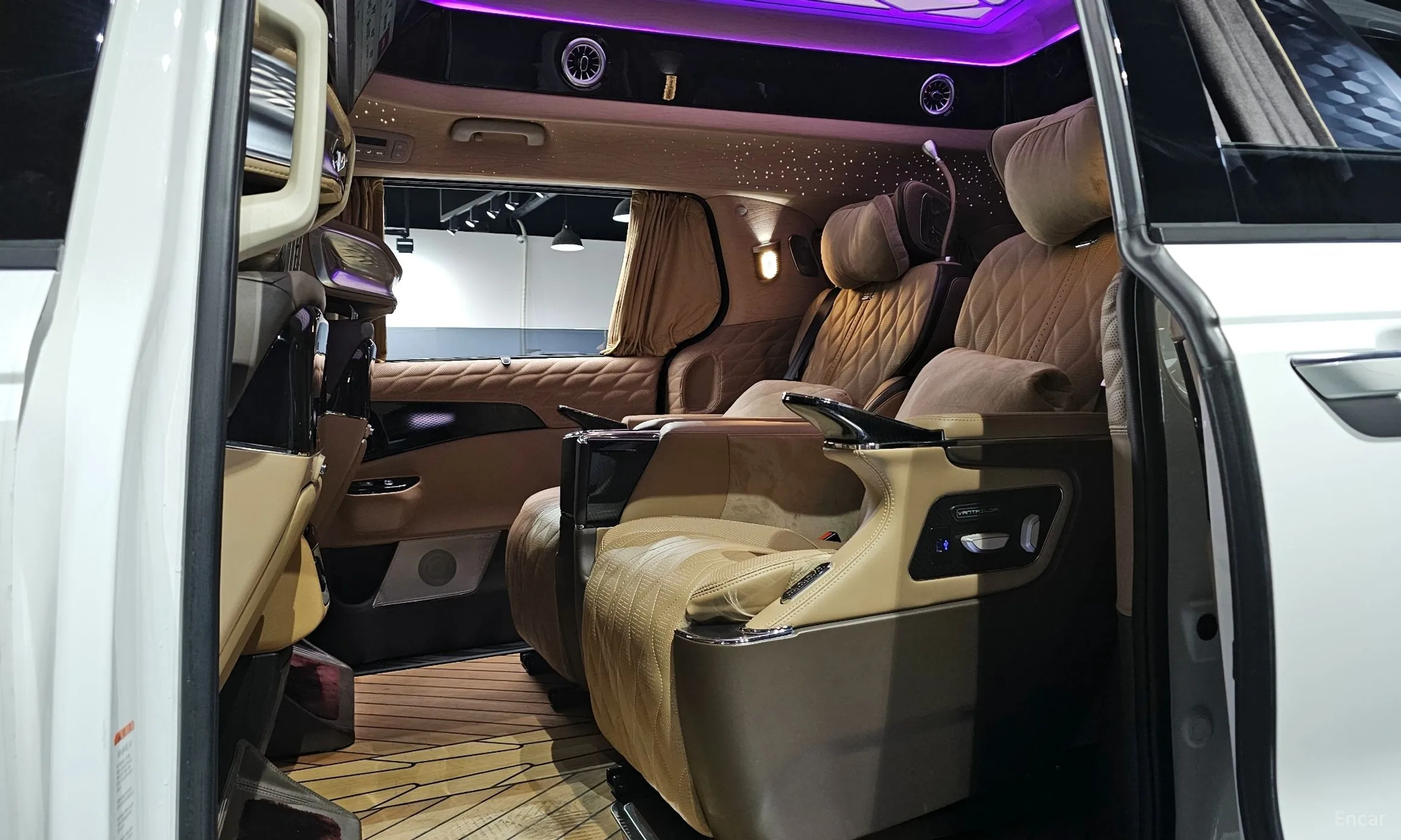 Kia Carnival Gen 4 превью 12