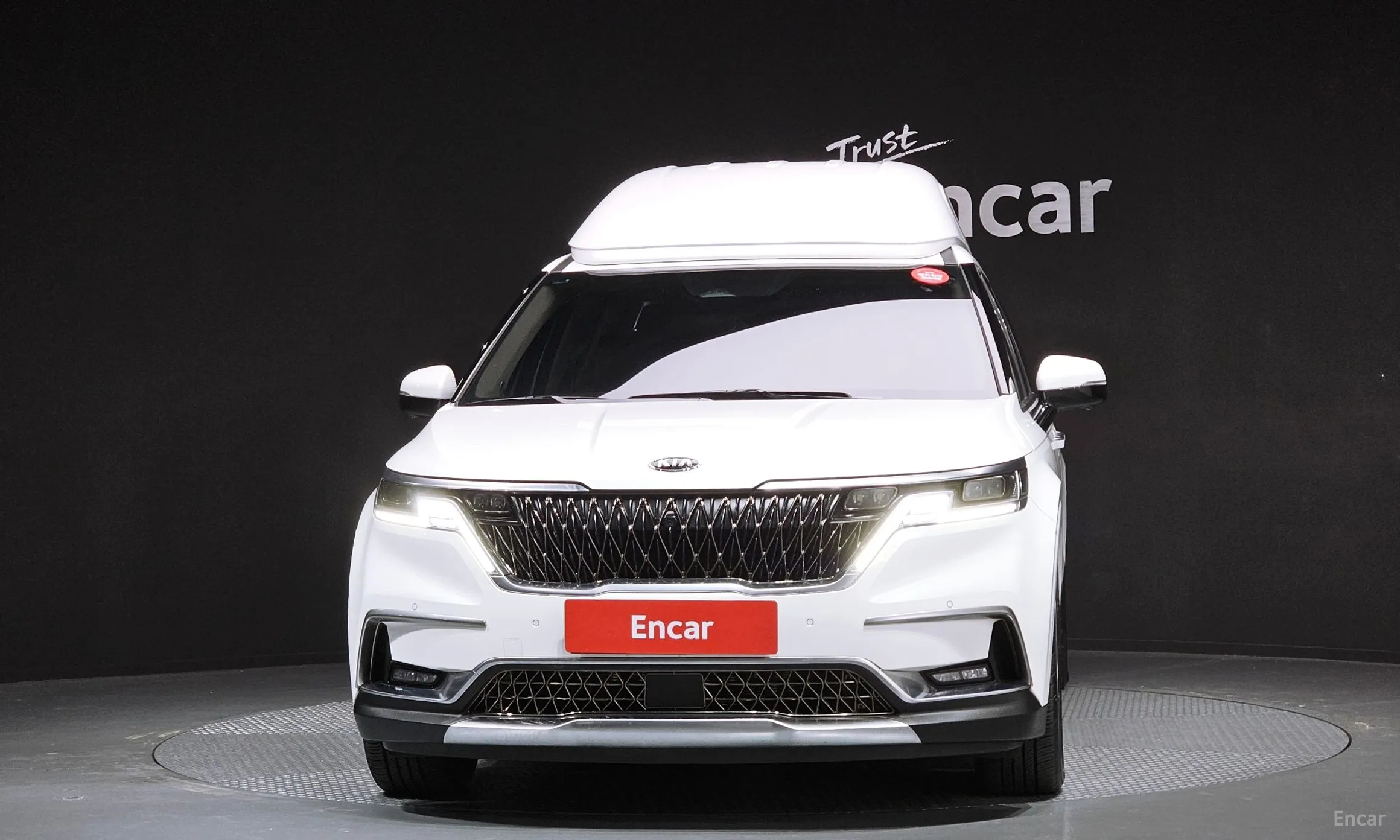 Kia Carnival Gen 4 превью 3
