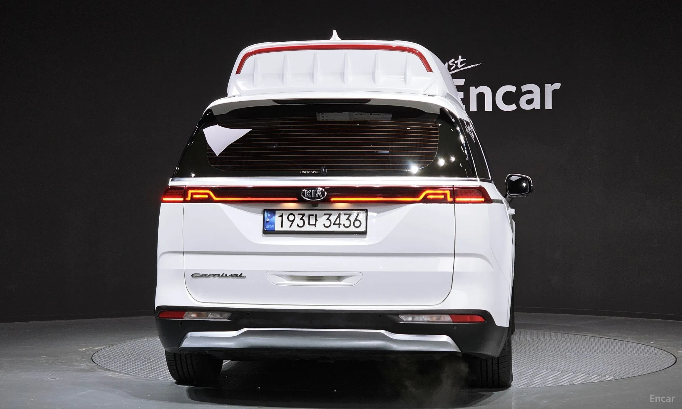 Kia Carnival Gen 4 превью 4