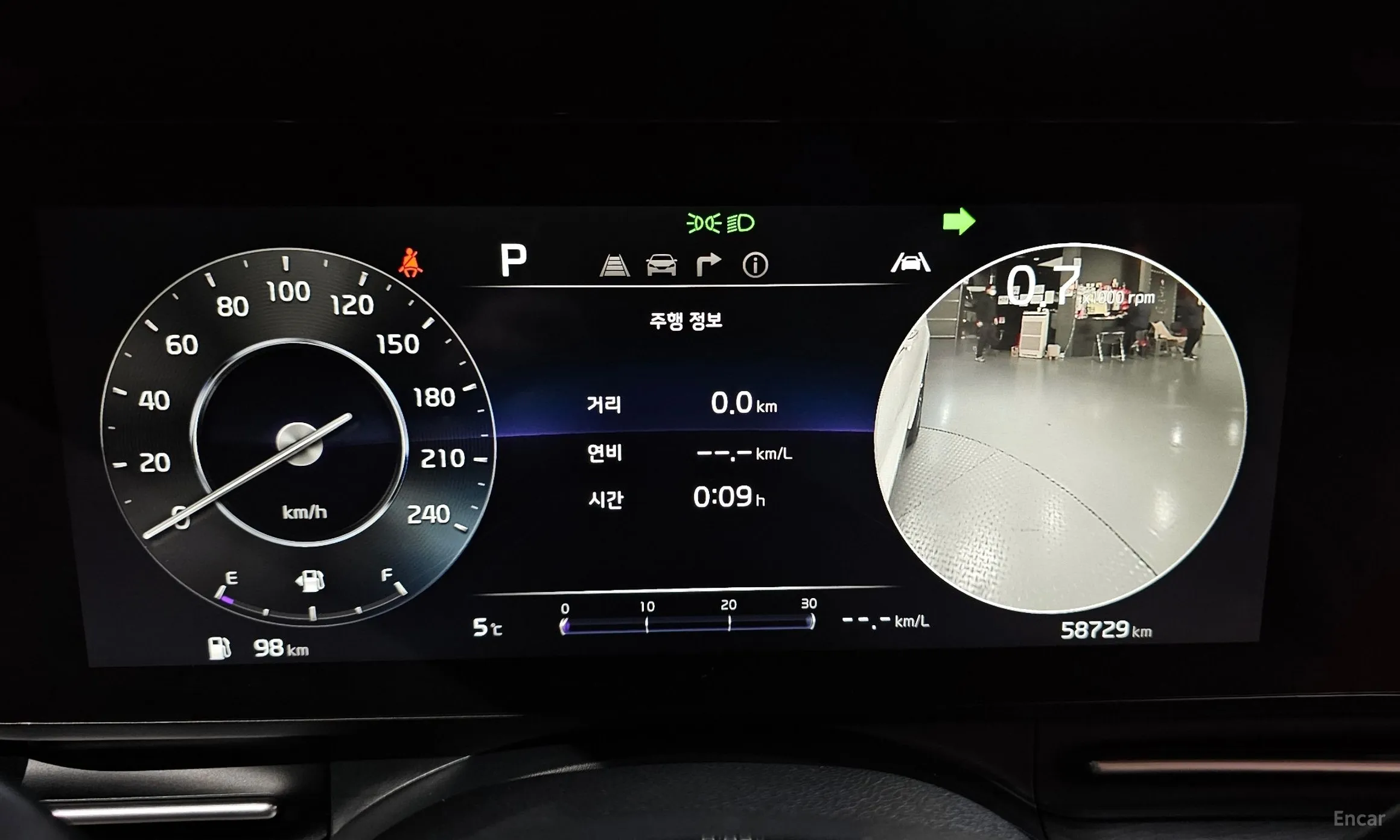 Kia Carnival Gen 4 превью 8