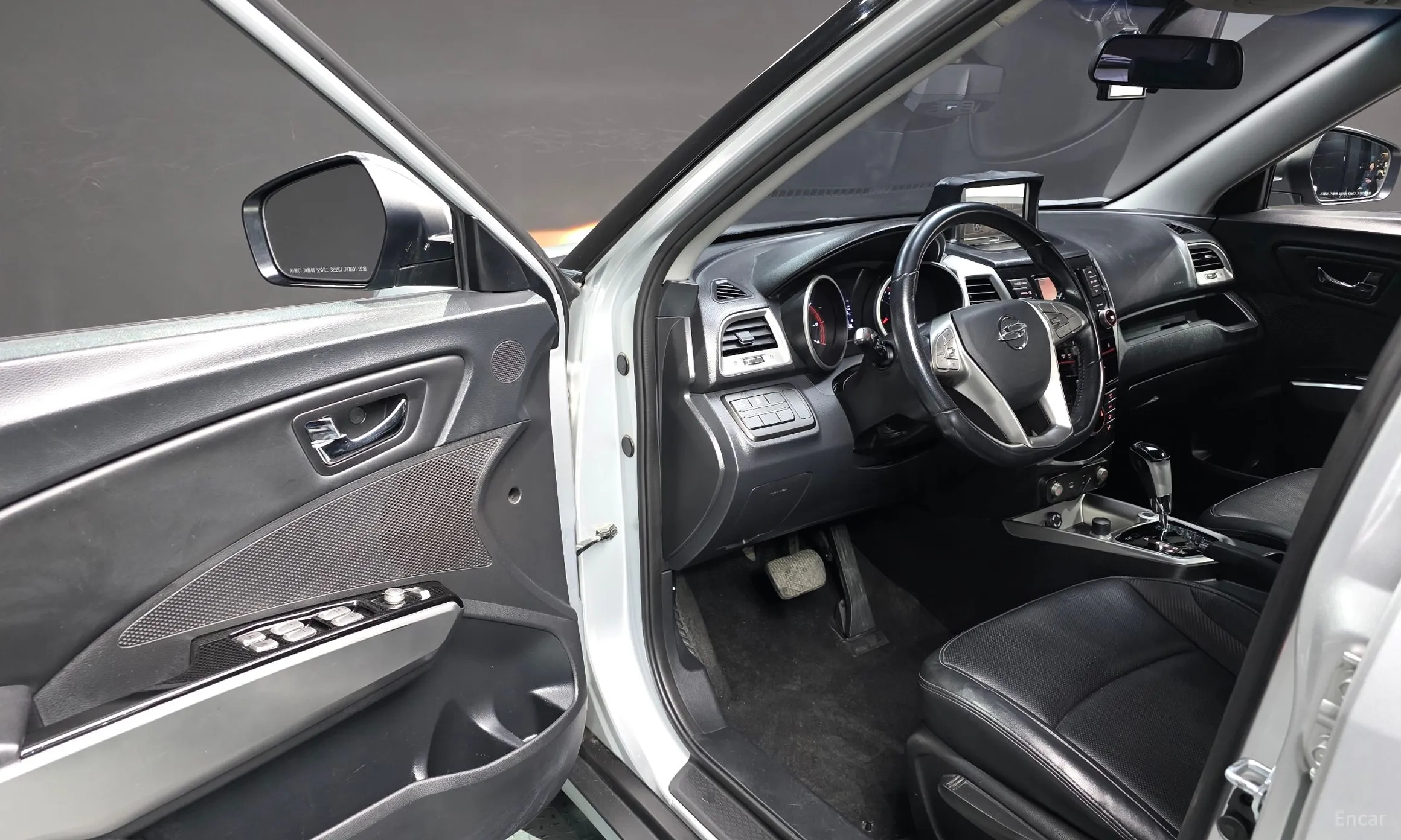 KG Mobility (SsangYong) Tivoli, Lazio превью 11
