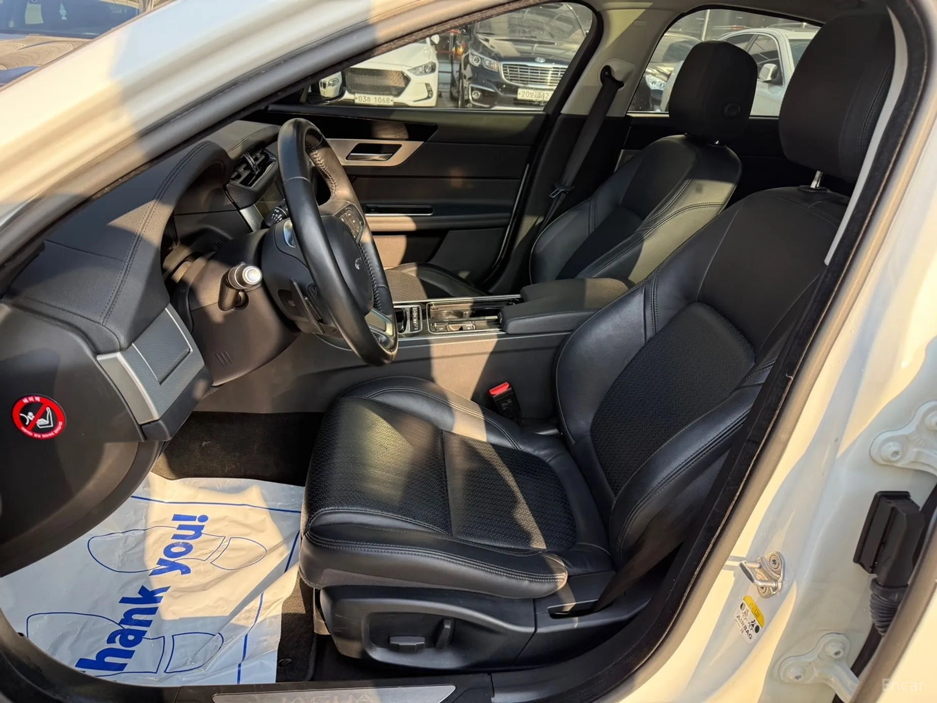 Jaguar XF (x260) превью 11
