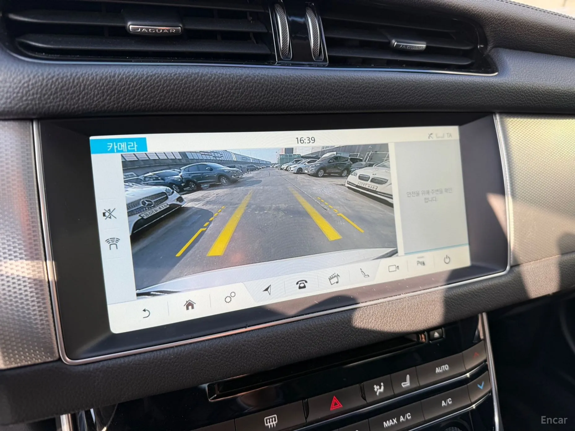 Jaguar XF (x260) превью 15