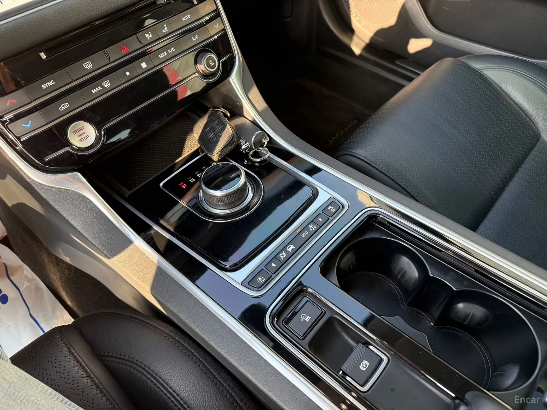 Jaguar XF (x260) превью 16