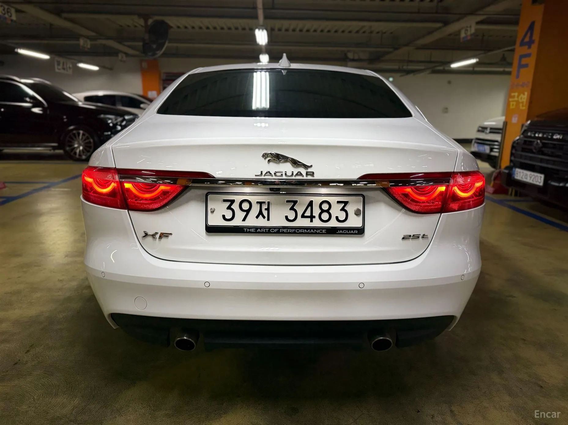 Jaguar XF (x260) превью 3