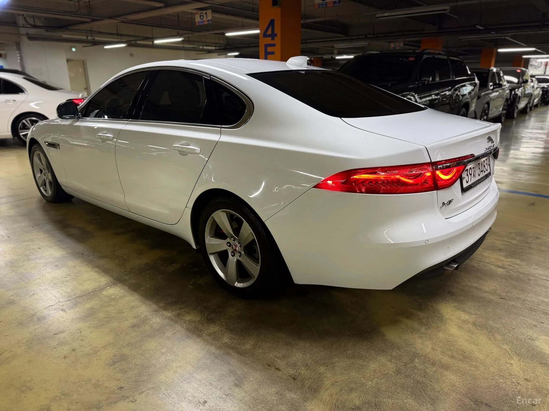 Jaguar XF (x260) превью 4