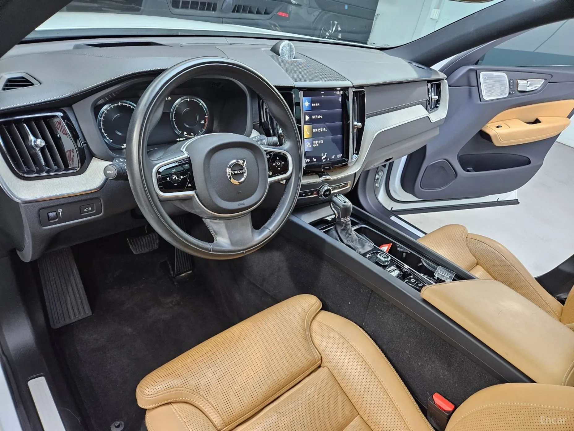 Volvo XC60 Gen 2 превью 15