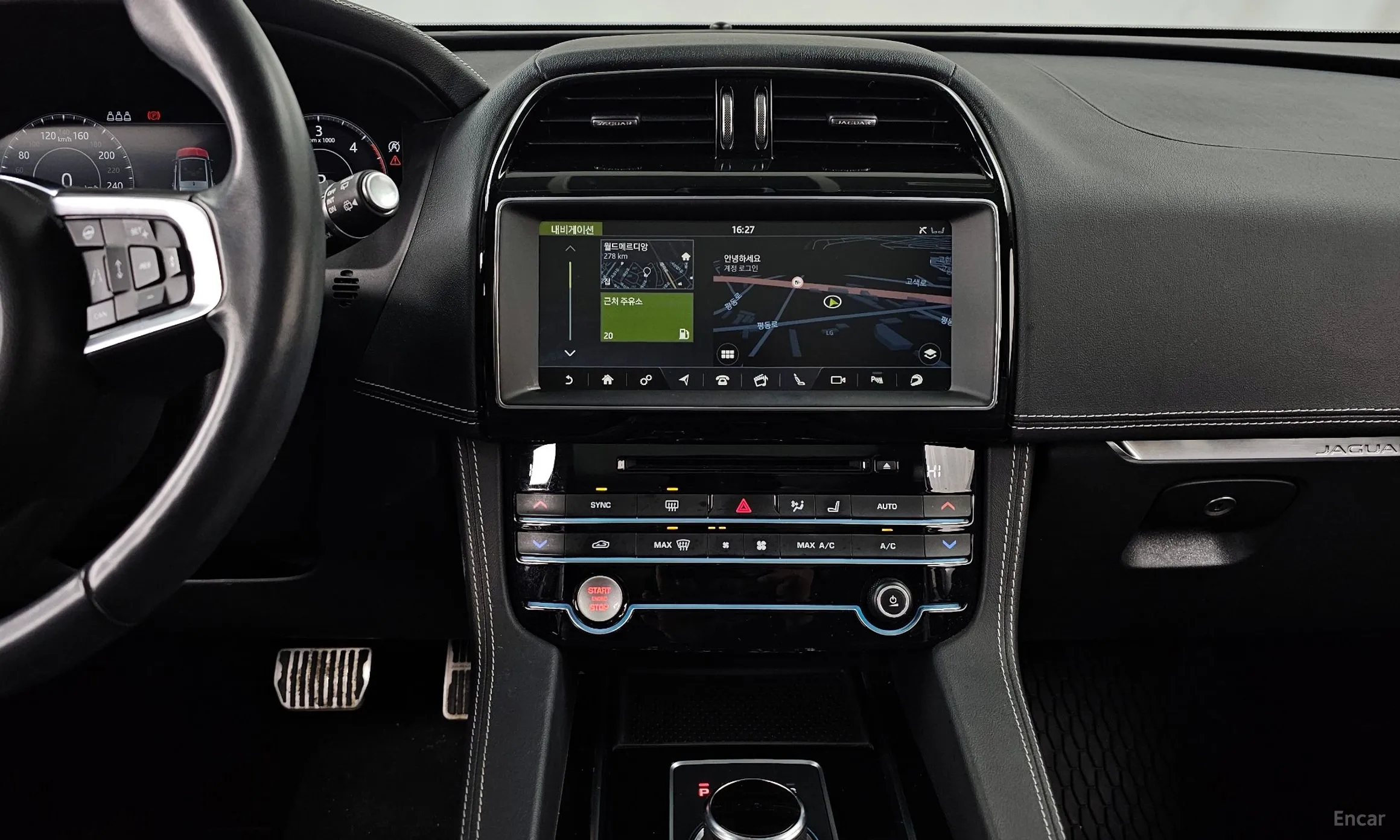 Jaguar F-PACE превью 15