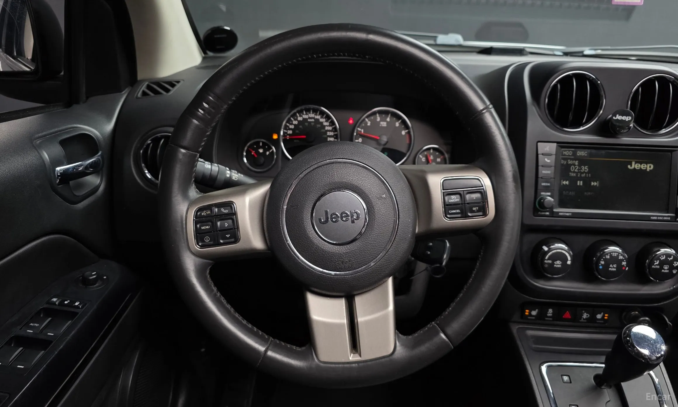 Jeep Compass превью 13