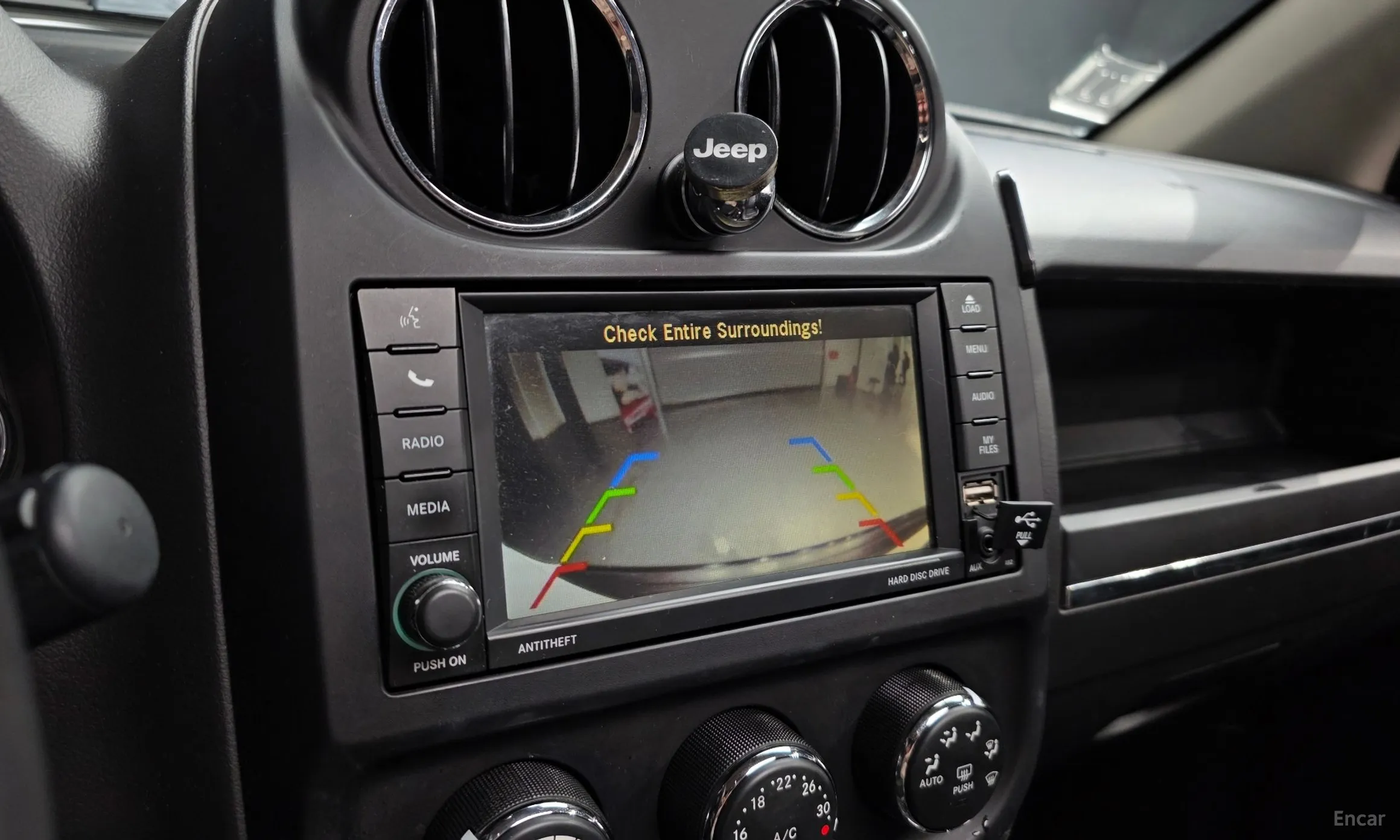 Jeep Compass превью 15