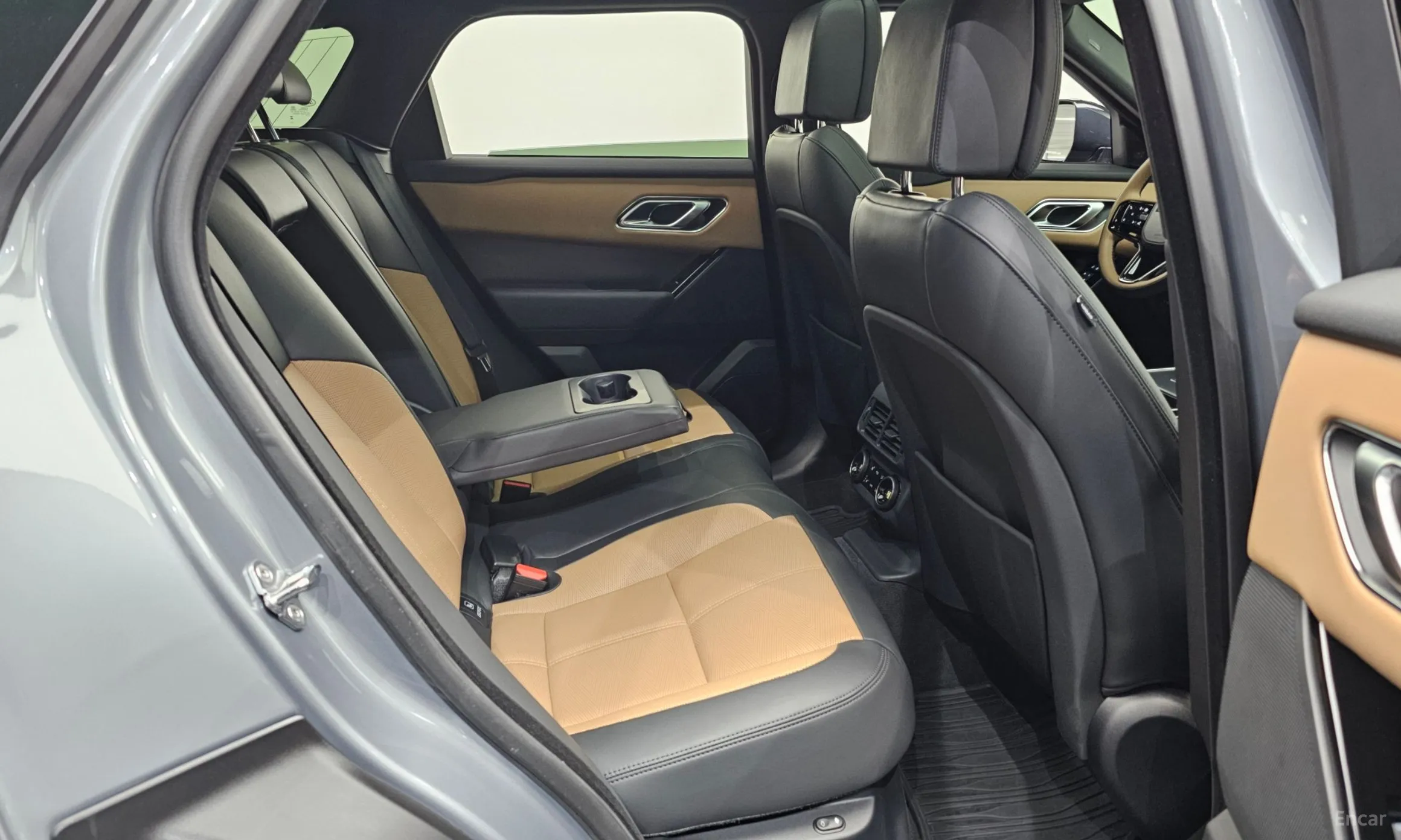 Land Rover Range Rover Bella превью 5