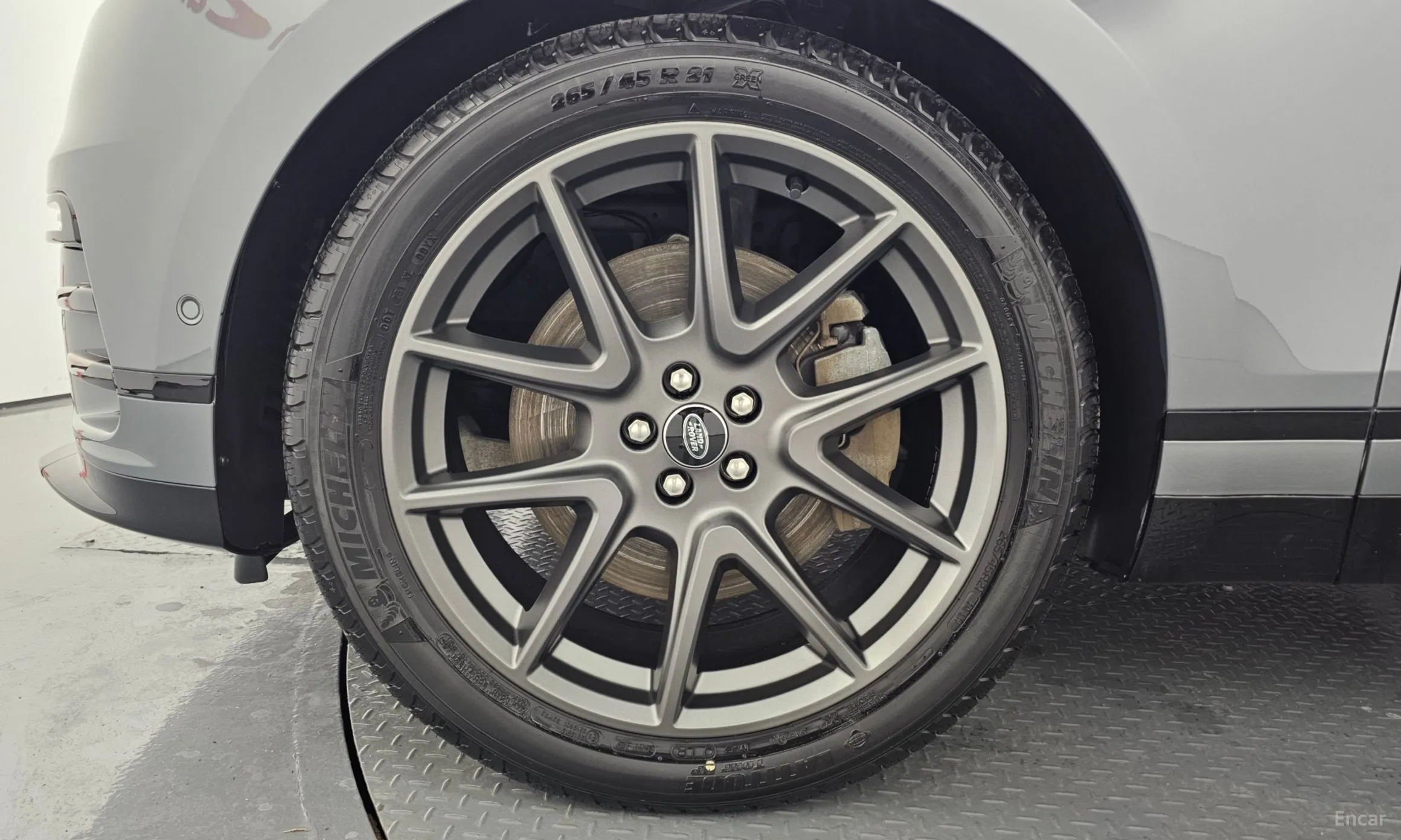 Land Rover Range Rover Bella превью 9