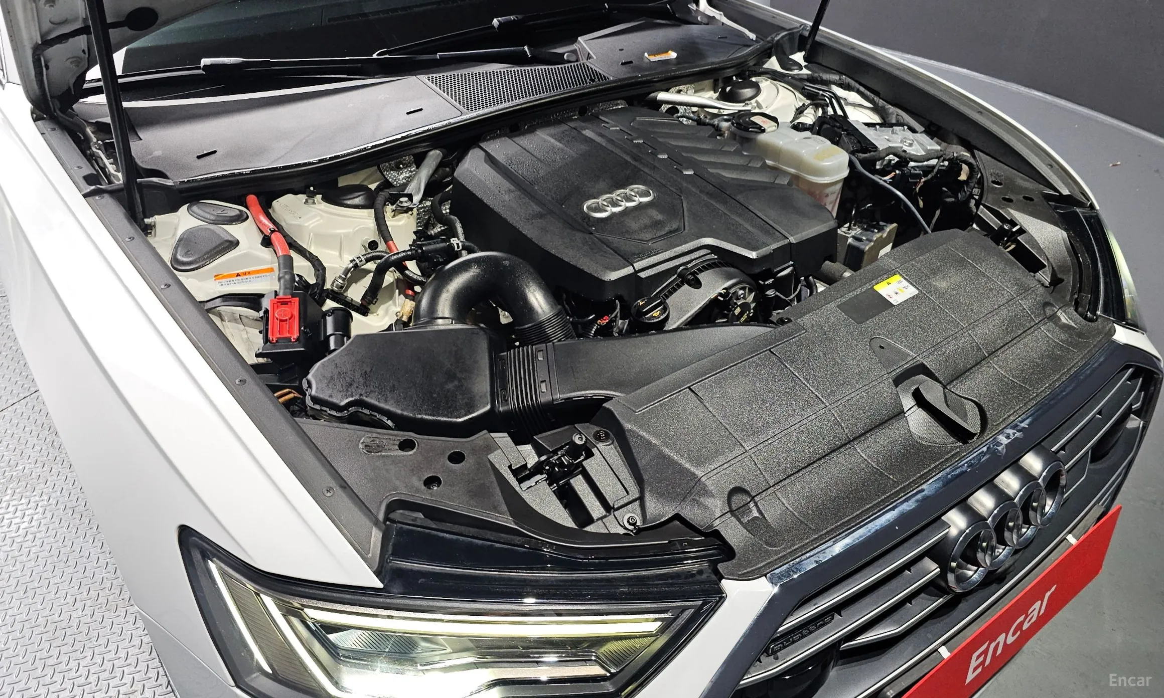 Audi A6 (C8) превью 6