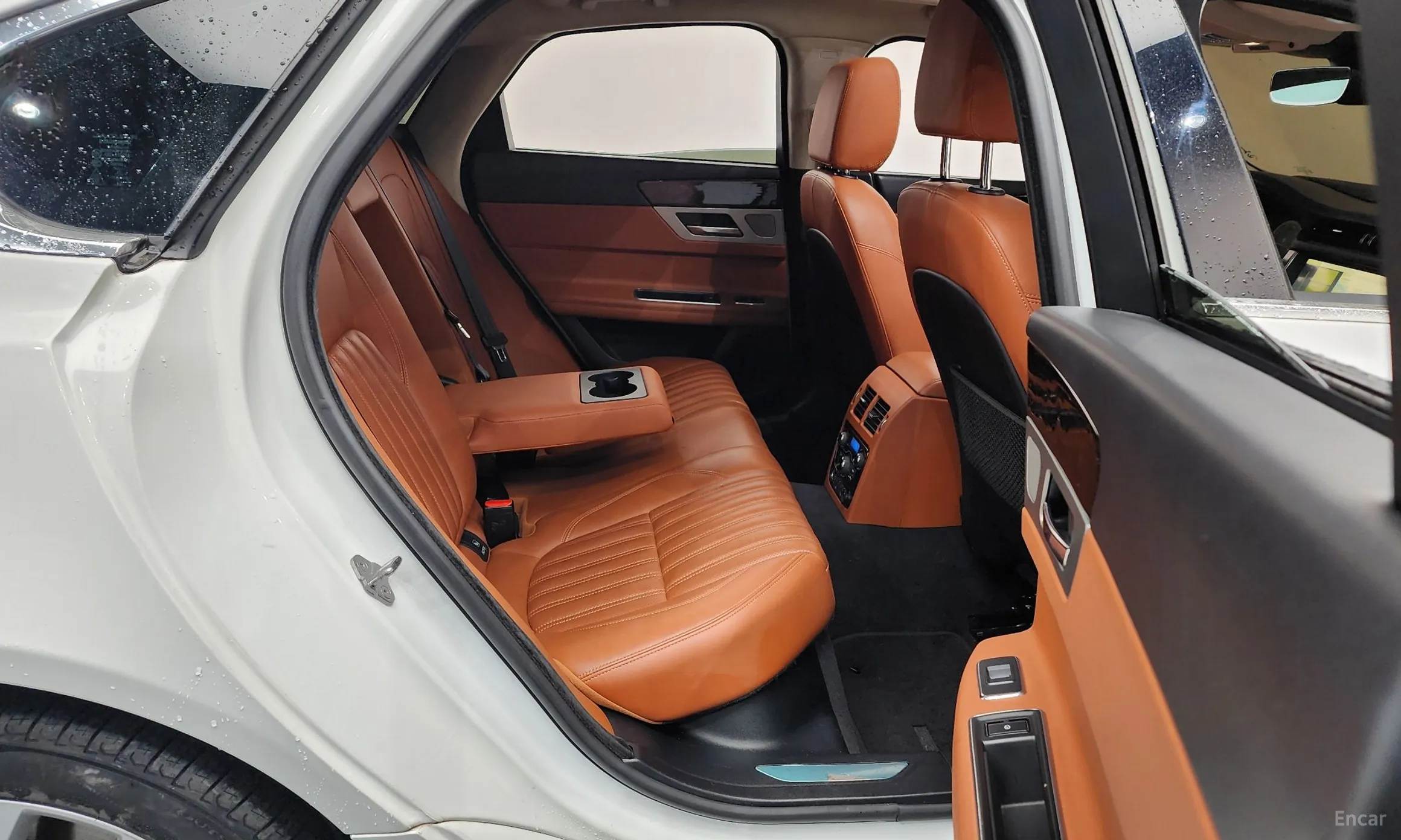 Jaguar XF (x260) превью 12