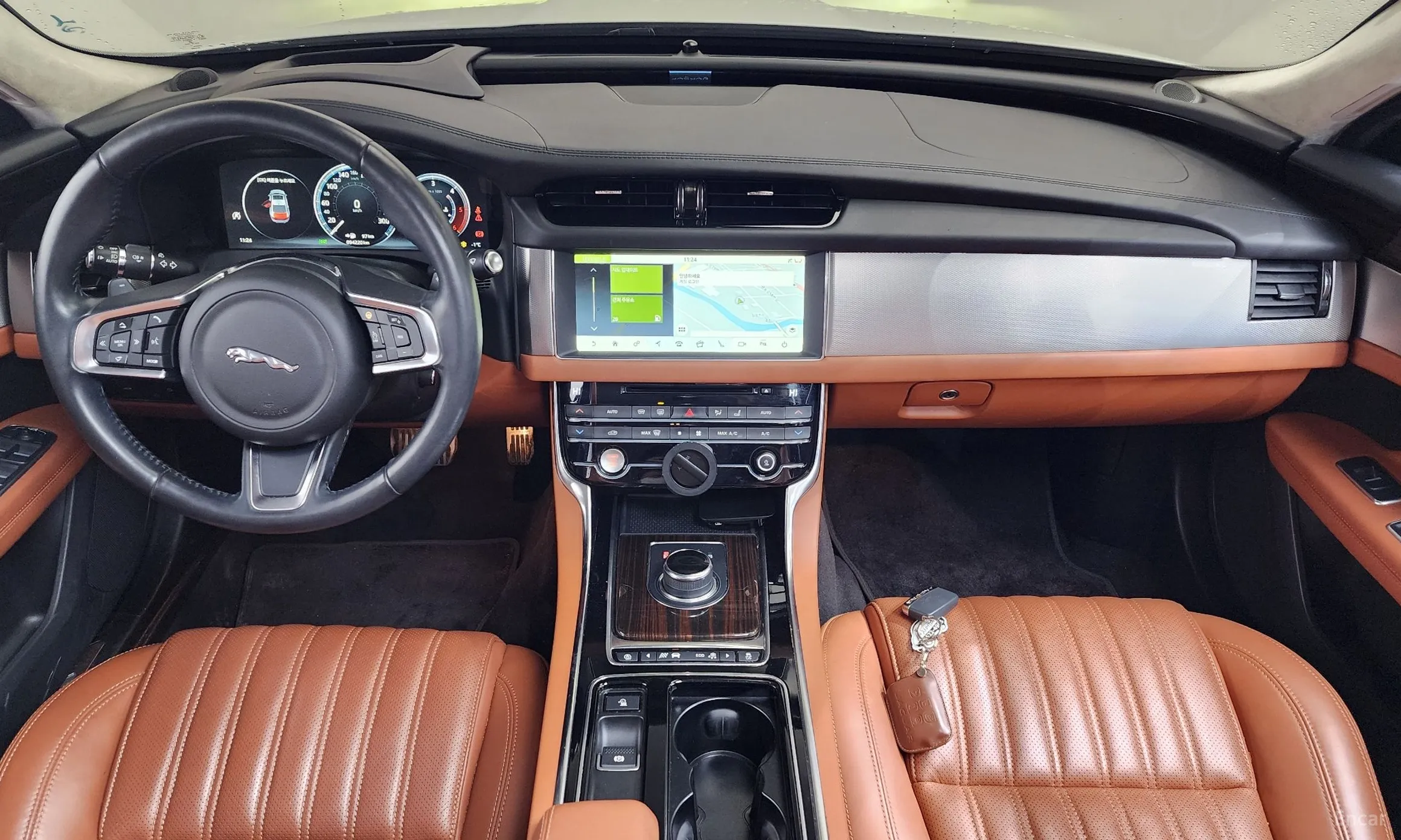 Jaguar XF (x260) превью 7