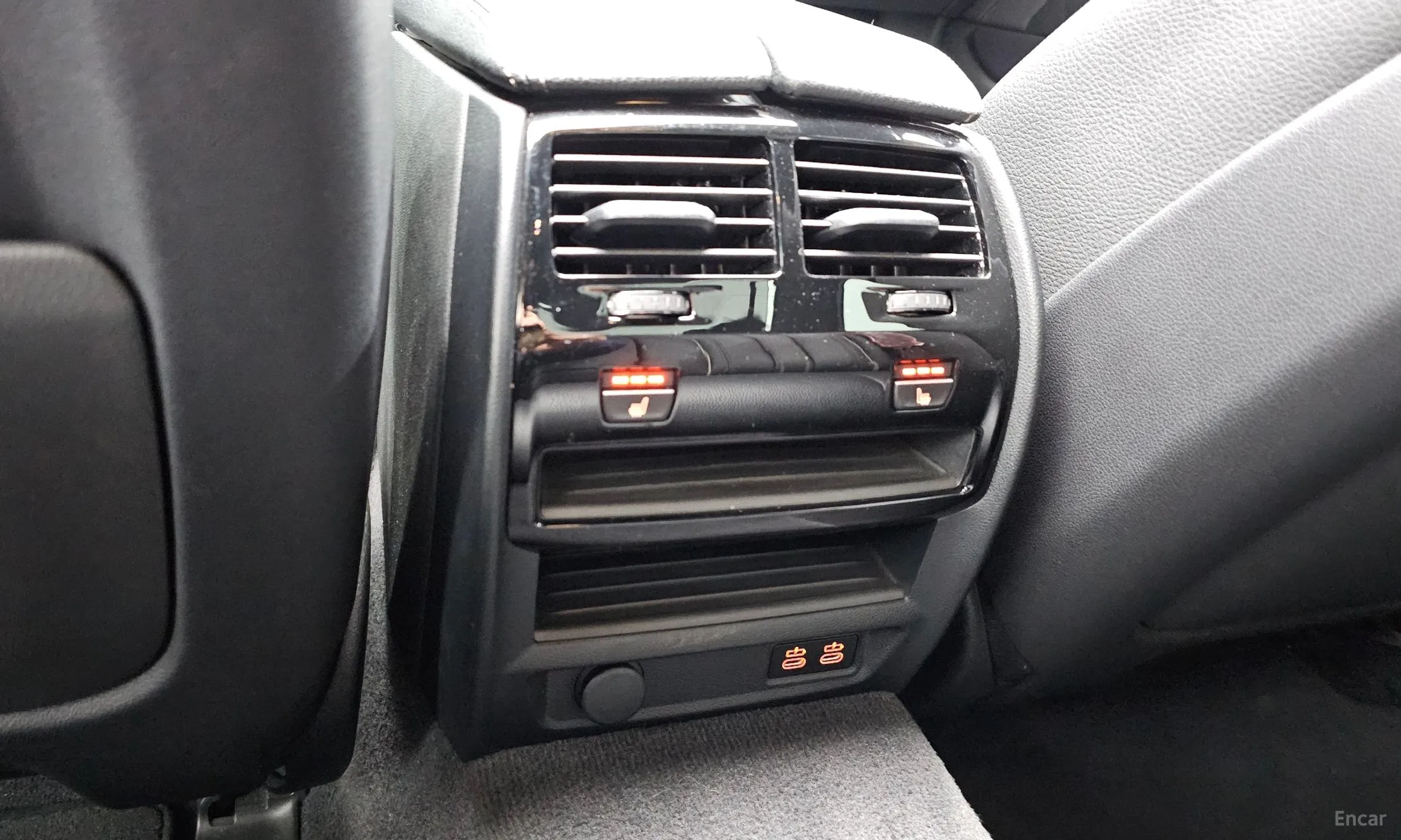 BMW 5 Series (G30) превью 18