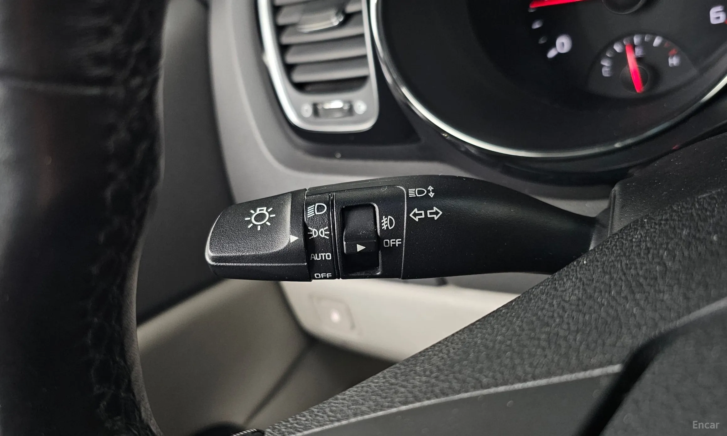 Kia Carnival превью 18