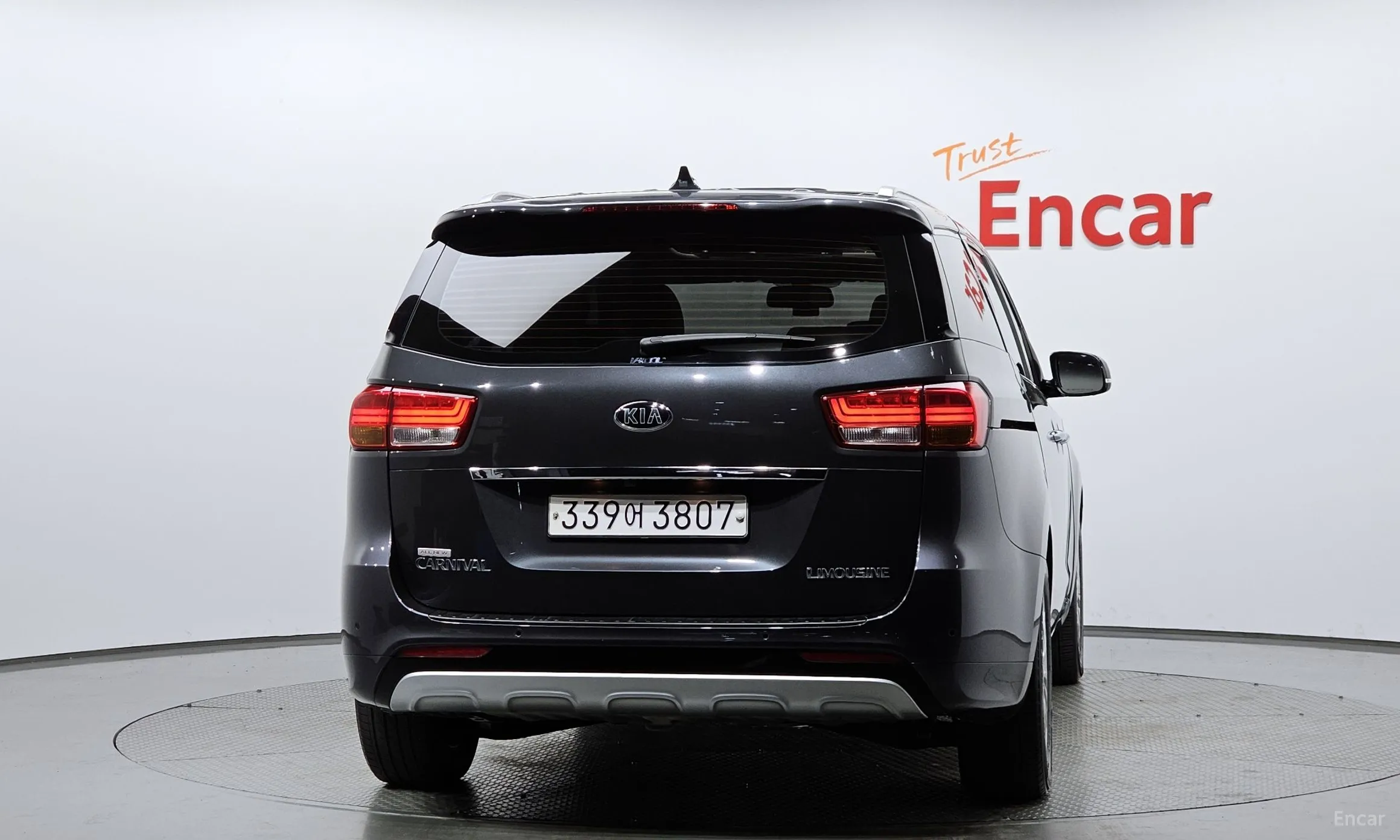 Kia Carnival превью 4