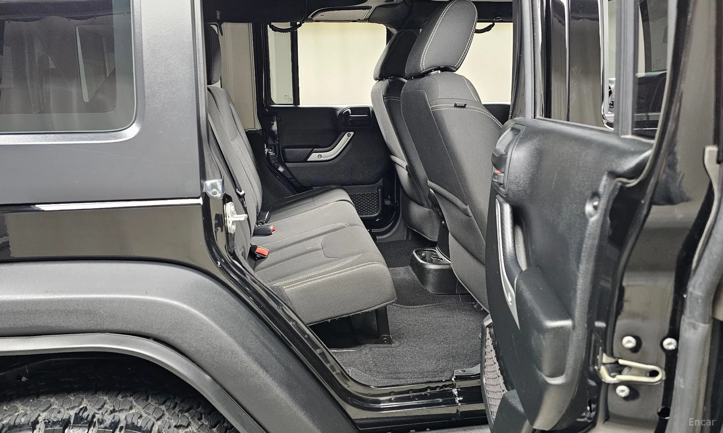 Jeep Wrangler (JK) превью 12