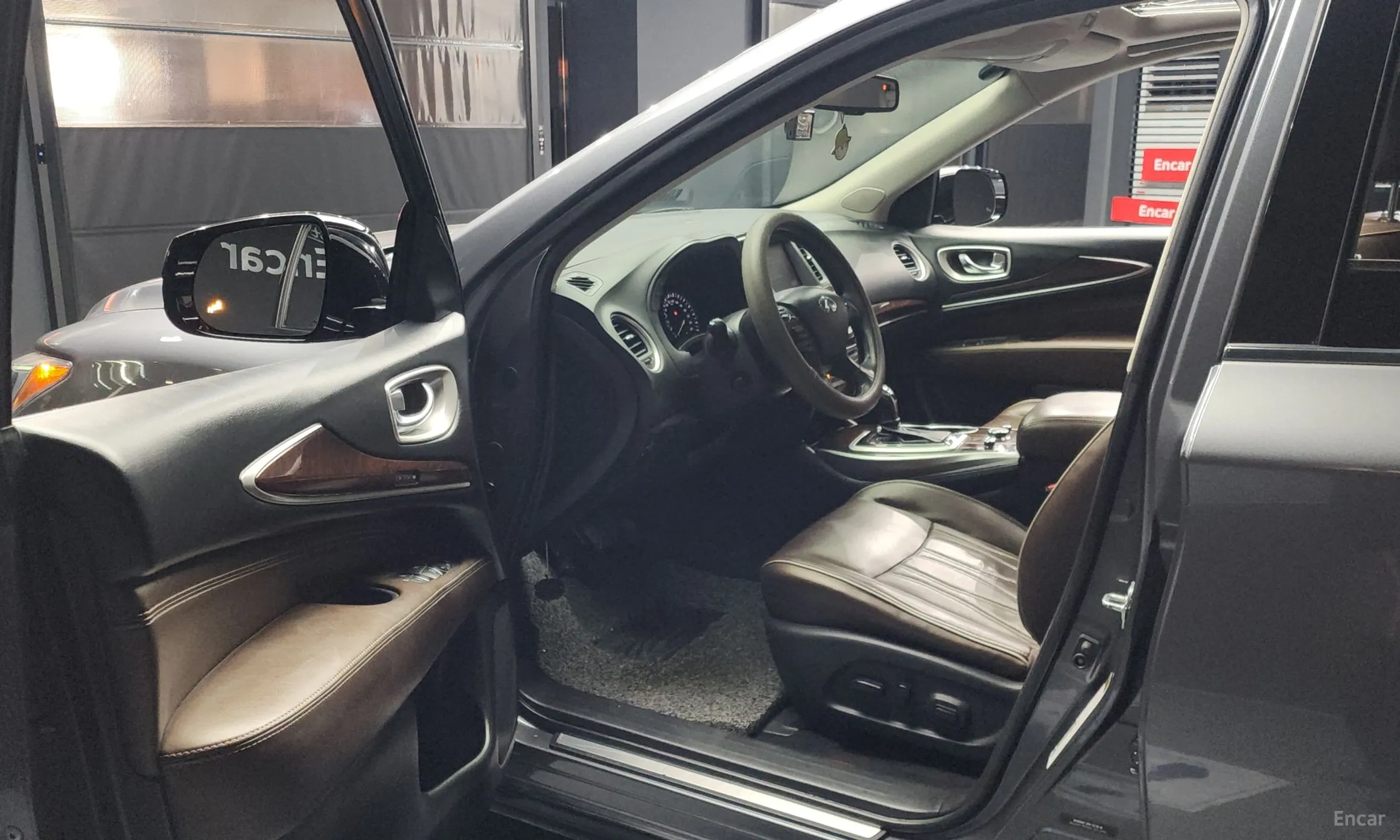 Infiniti QX60 превью 10