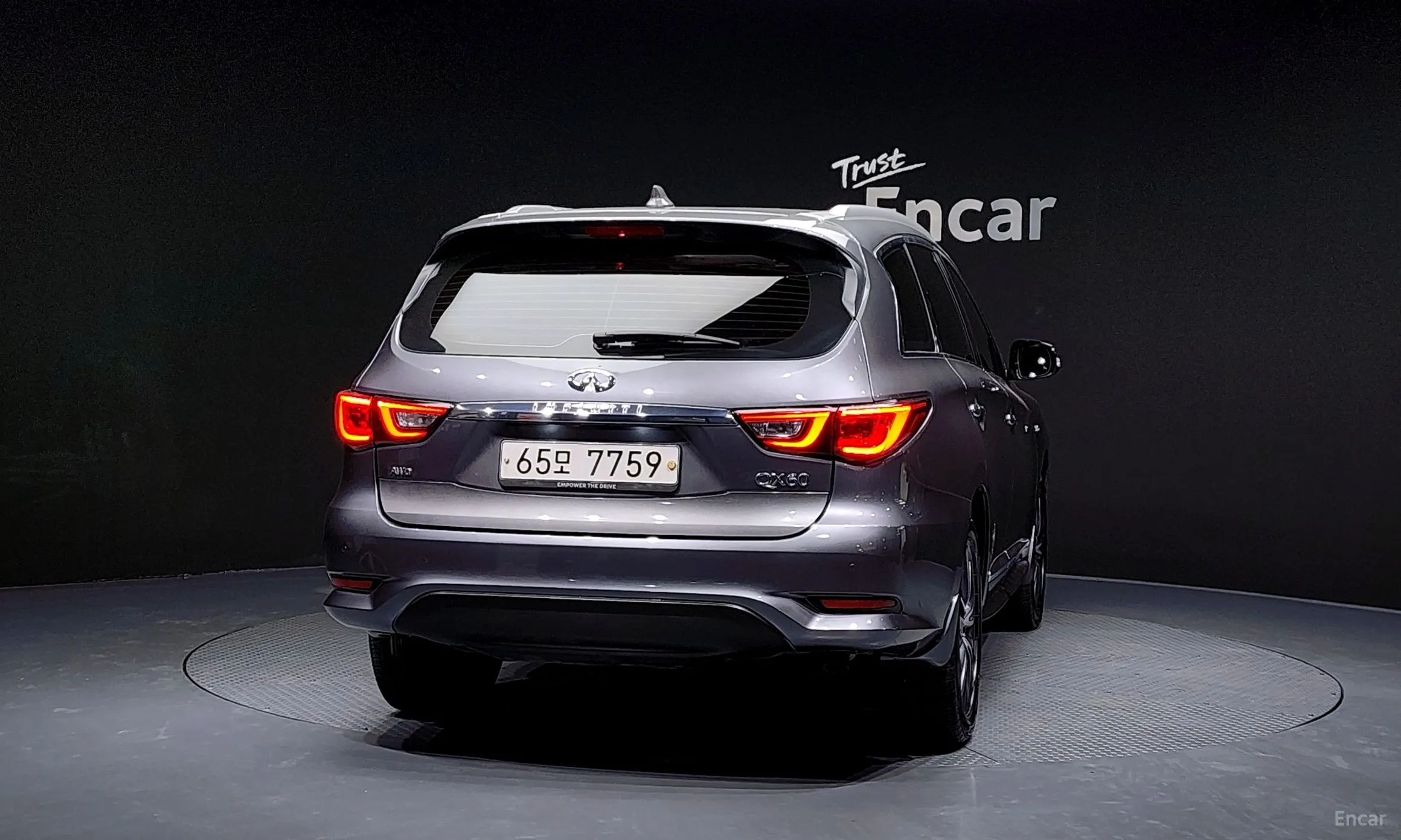 Infiniti QX60 превью 4