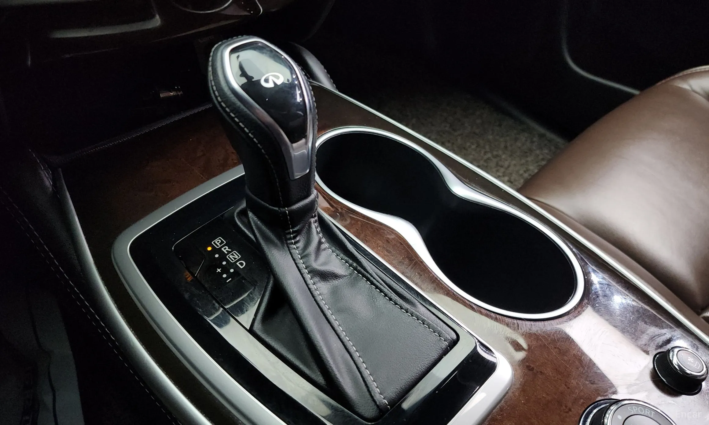 Infiniti QX60 превью 9