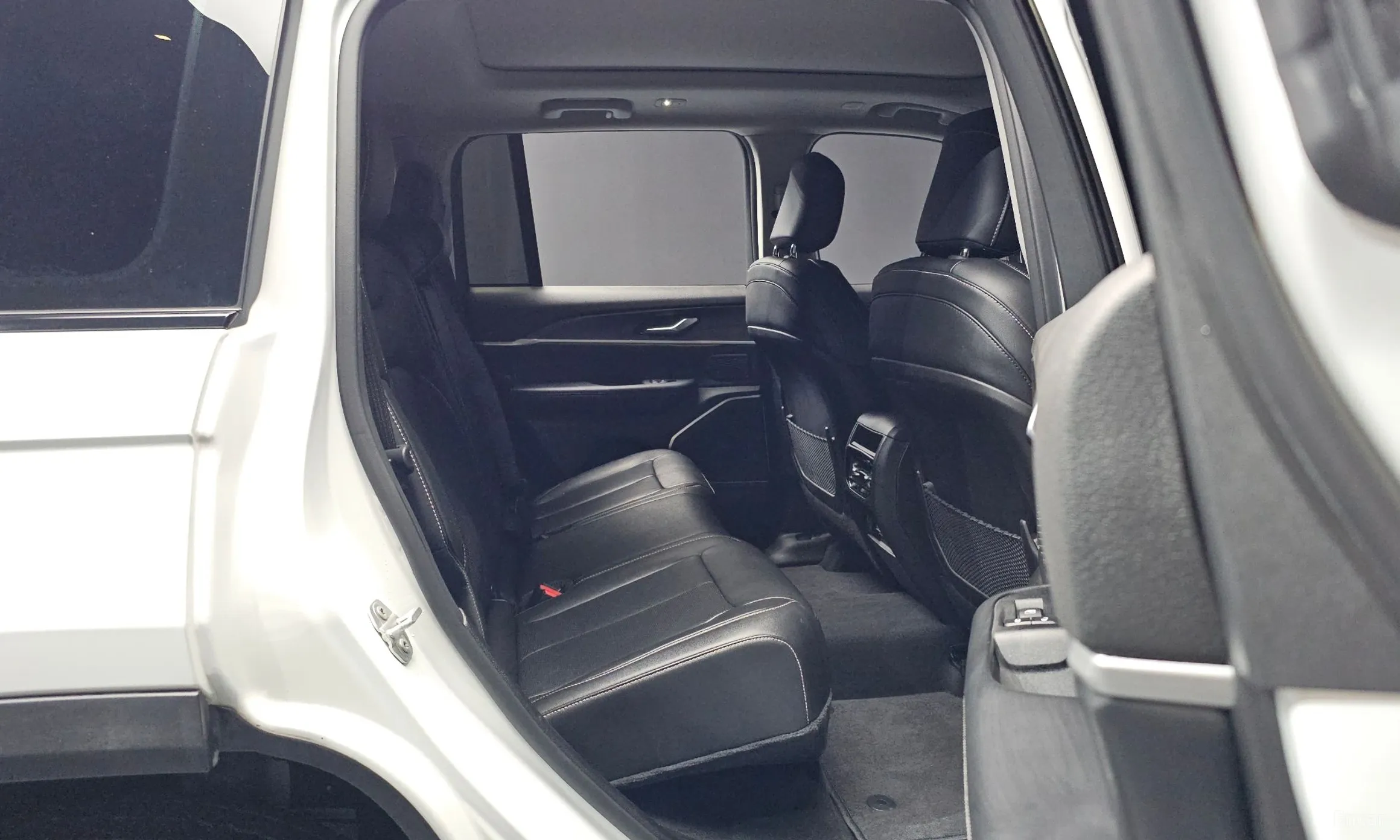 Jeep Grand Cherokee (WL) превью 12