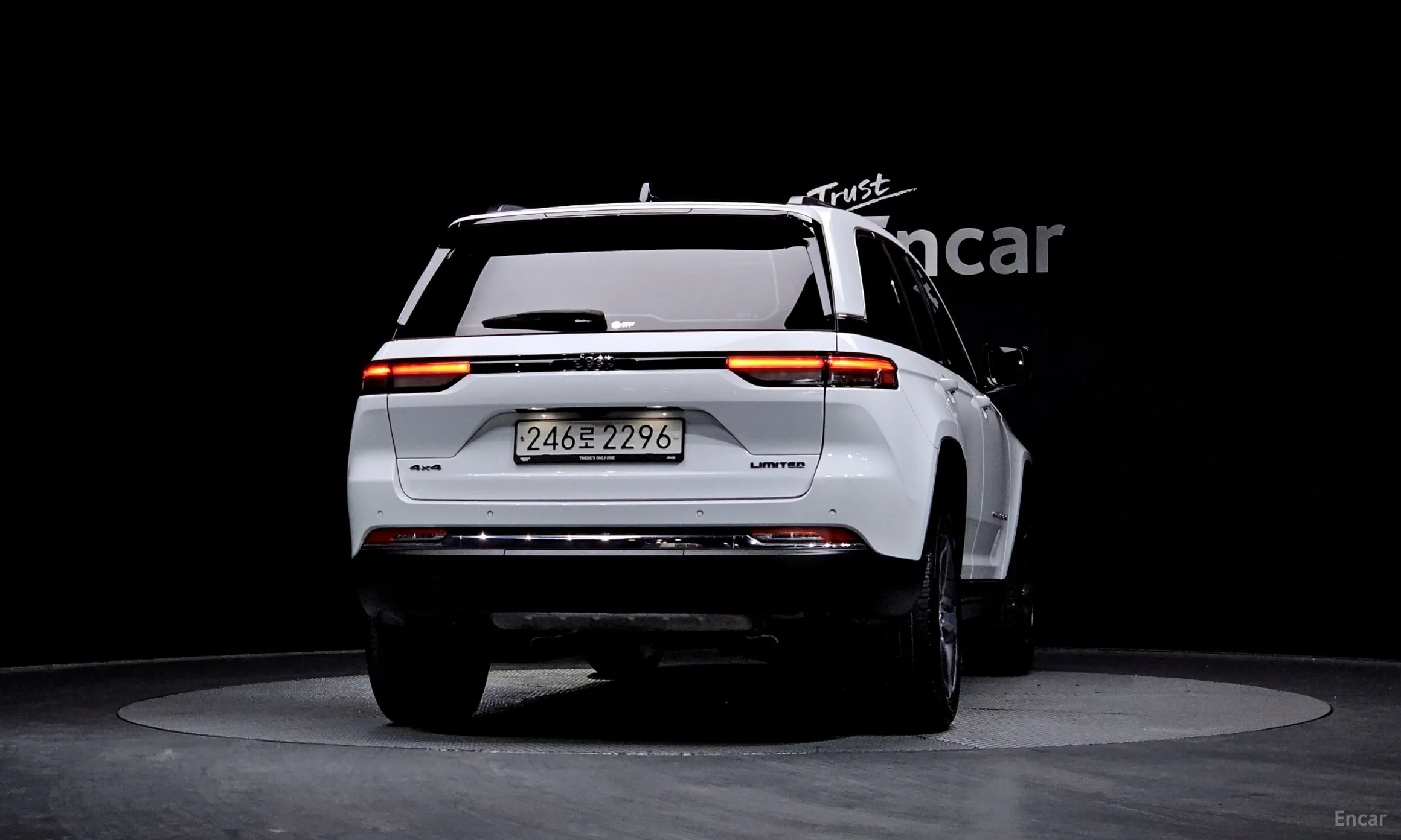 Jeep Grand Cherokee (WL) превью 4