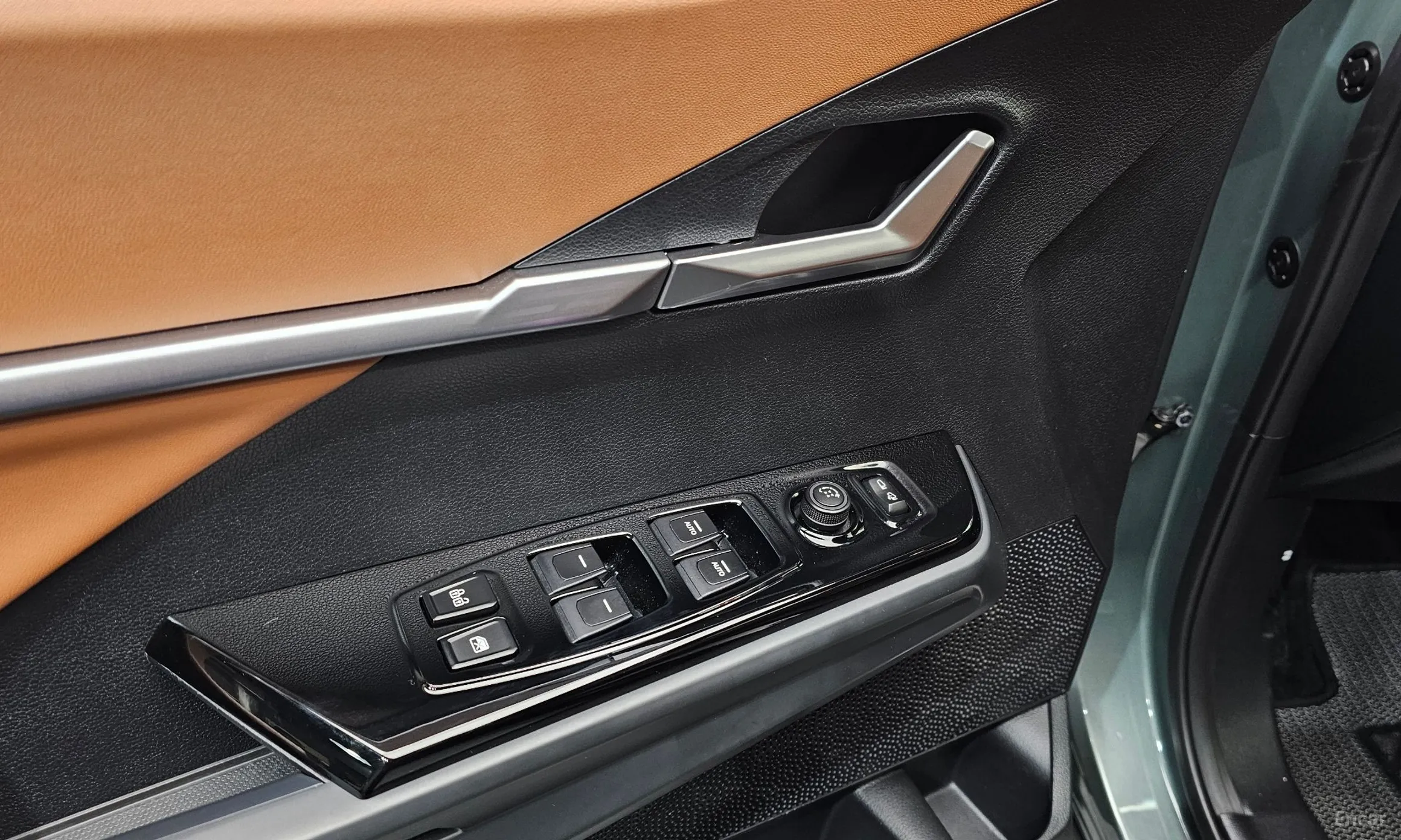 KG Mobility (SsangYong) Torres превью 16