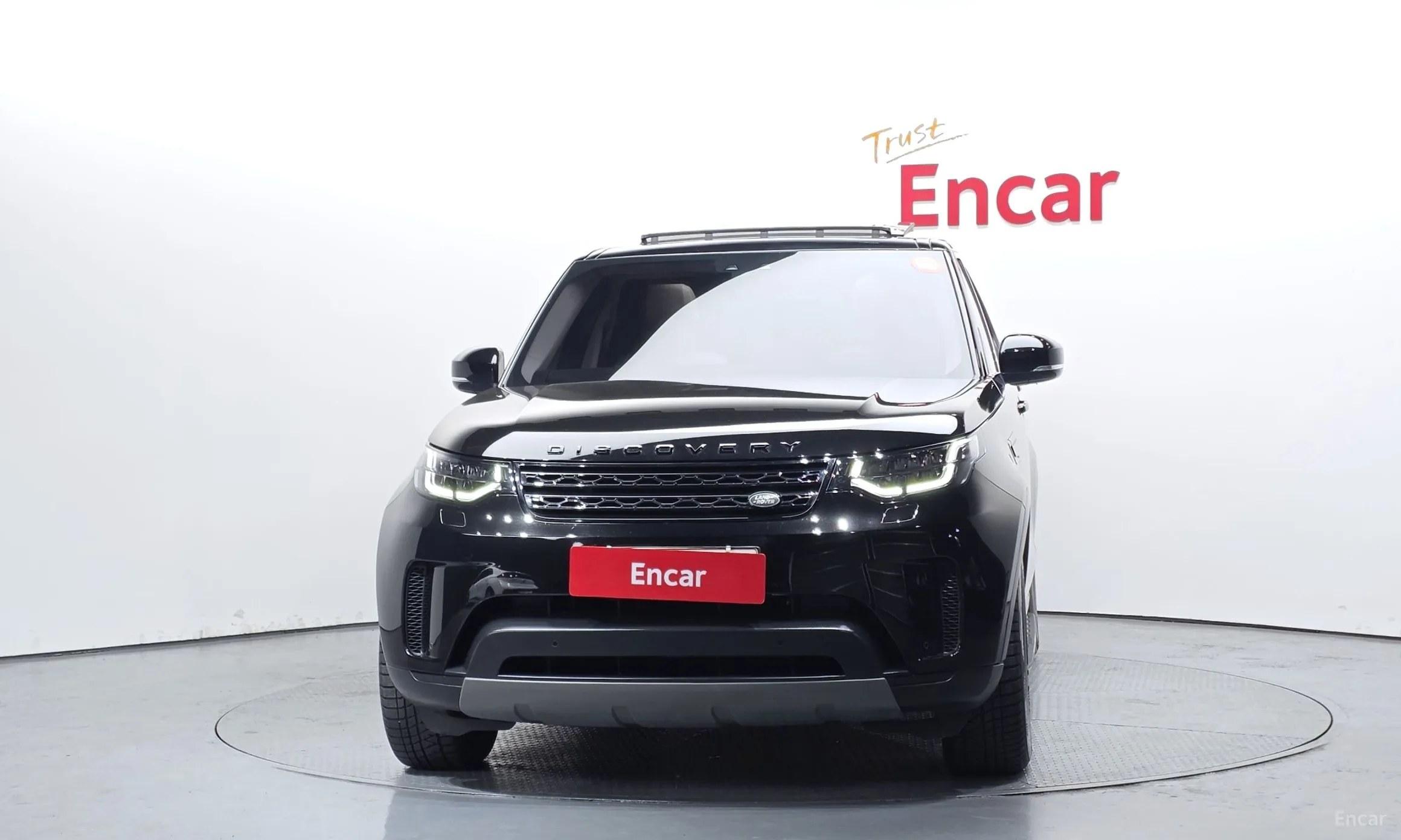 Land Rover Discovery 5 превью 3