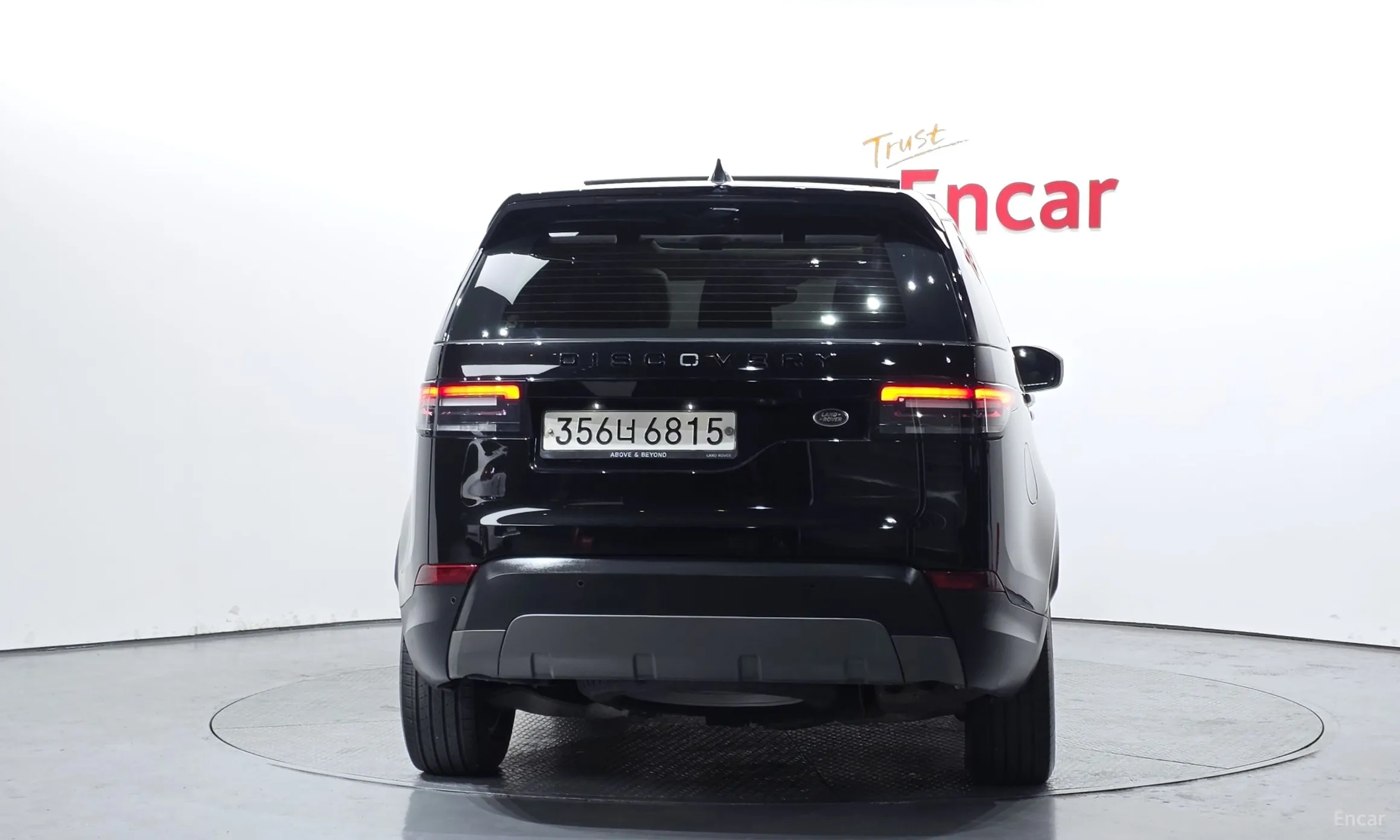 Land Rover Discovery 5 превью 4