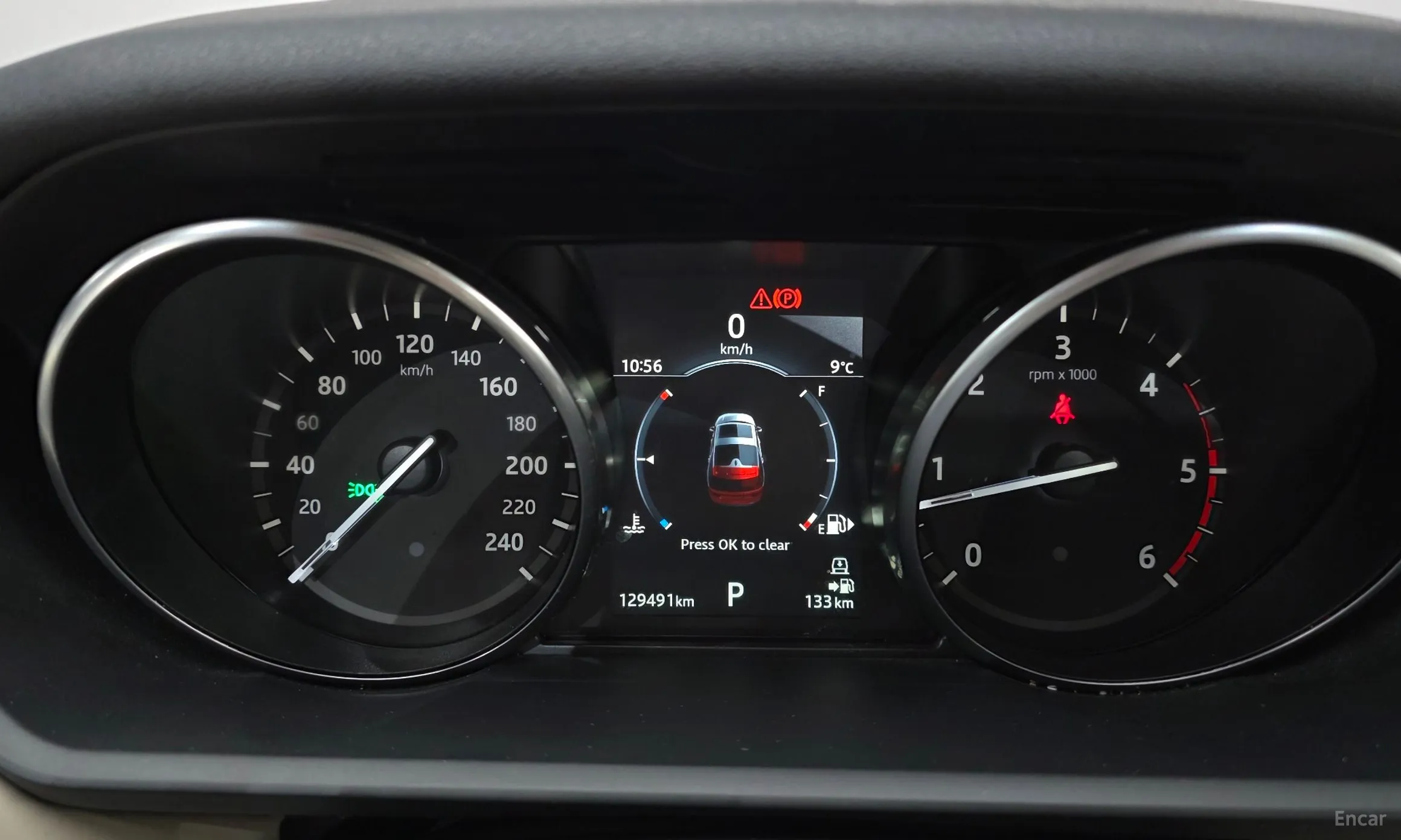 Land Rover Discovery 5 превью 8
