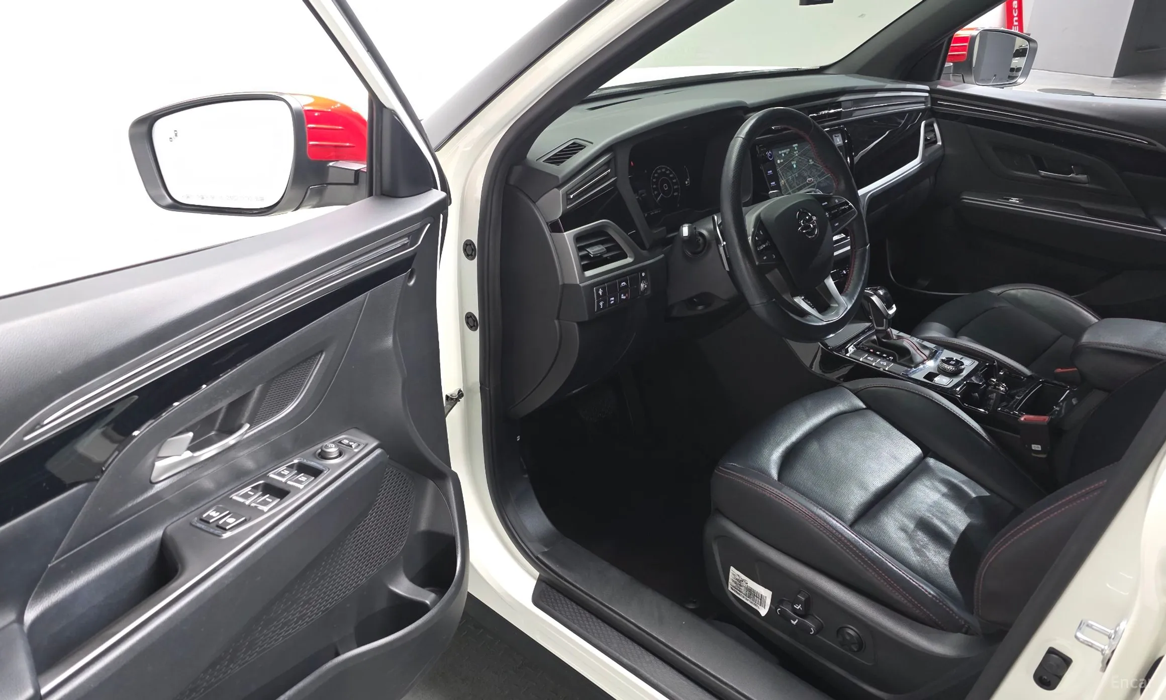KG Mobility (SsangYong) Beautiful Korando превью 12